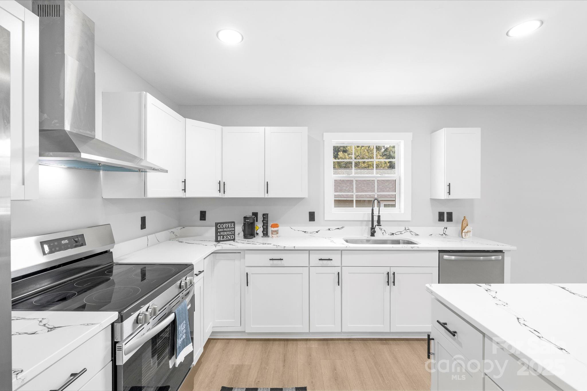 742 Main Street Property Photo 15