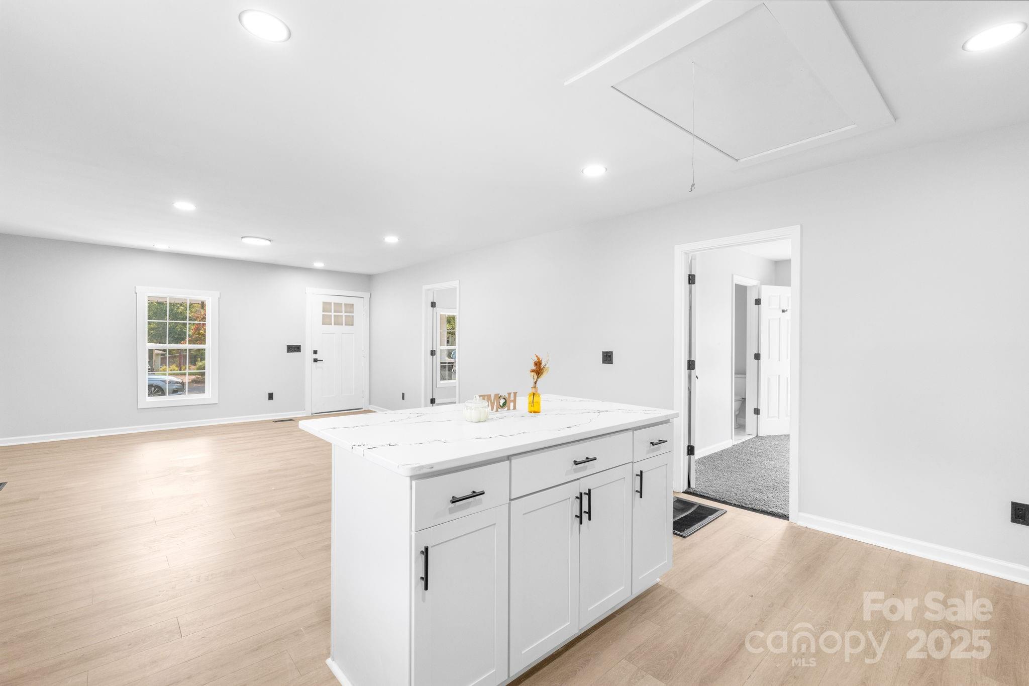 742 Main Street Property Photo 16