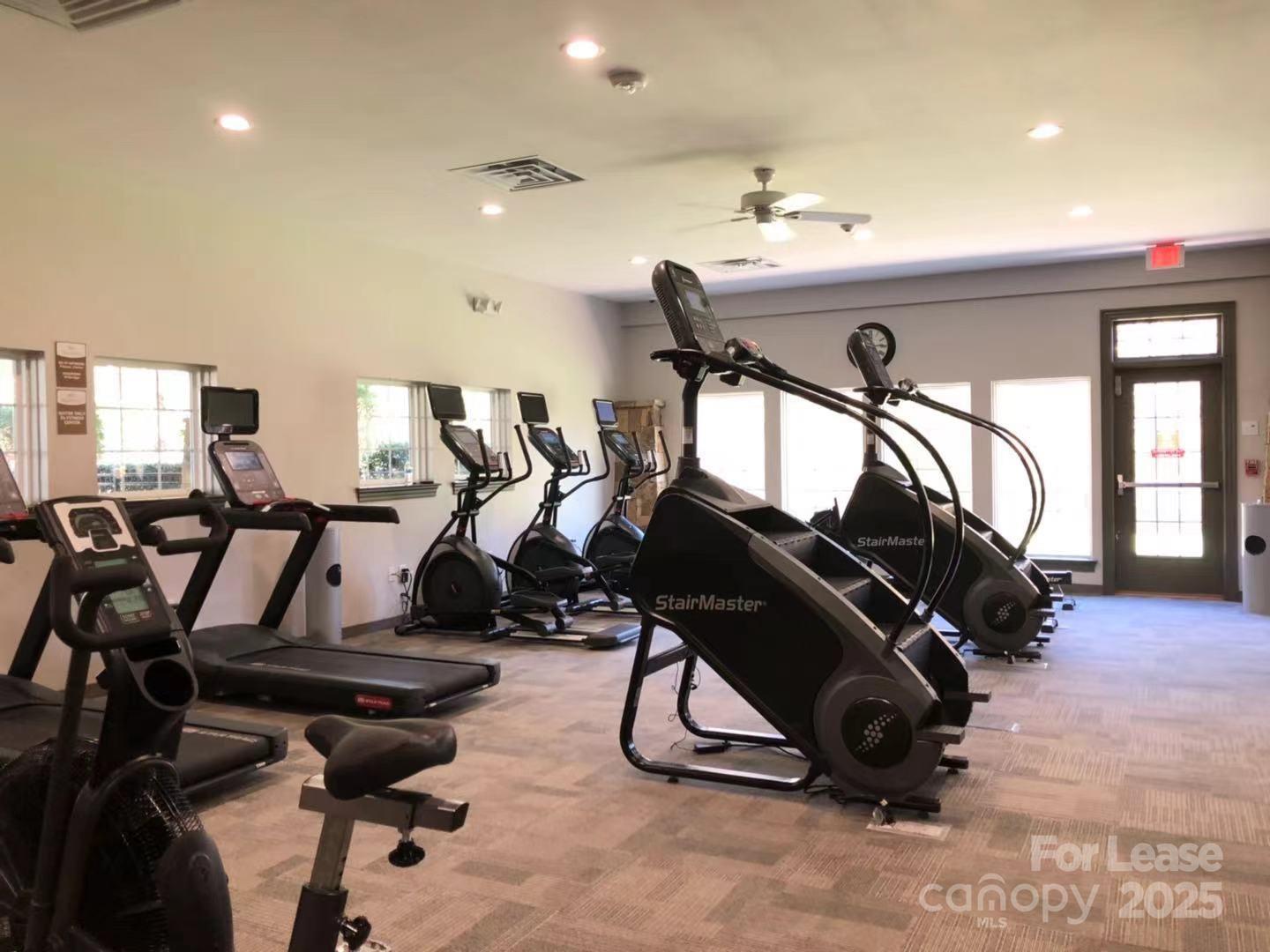 1024 Argentium Way Property Photo 23