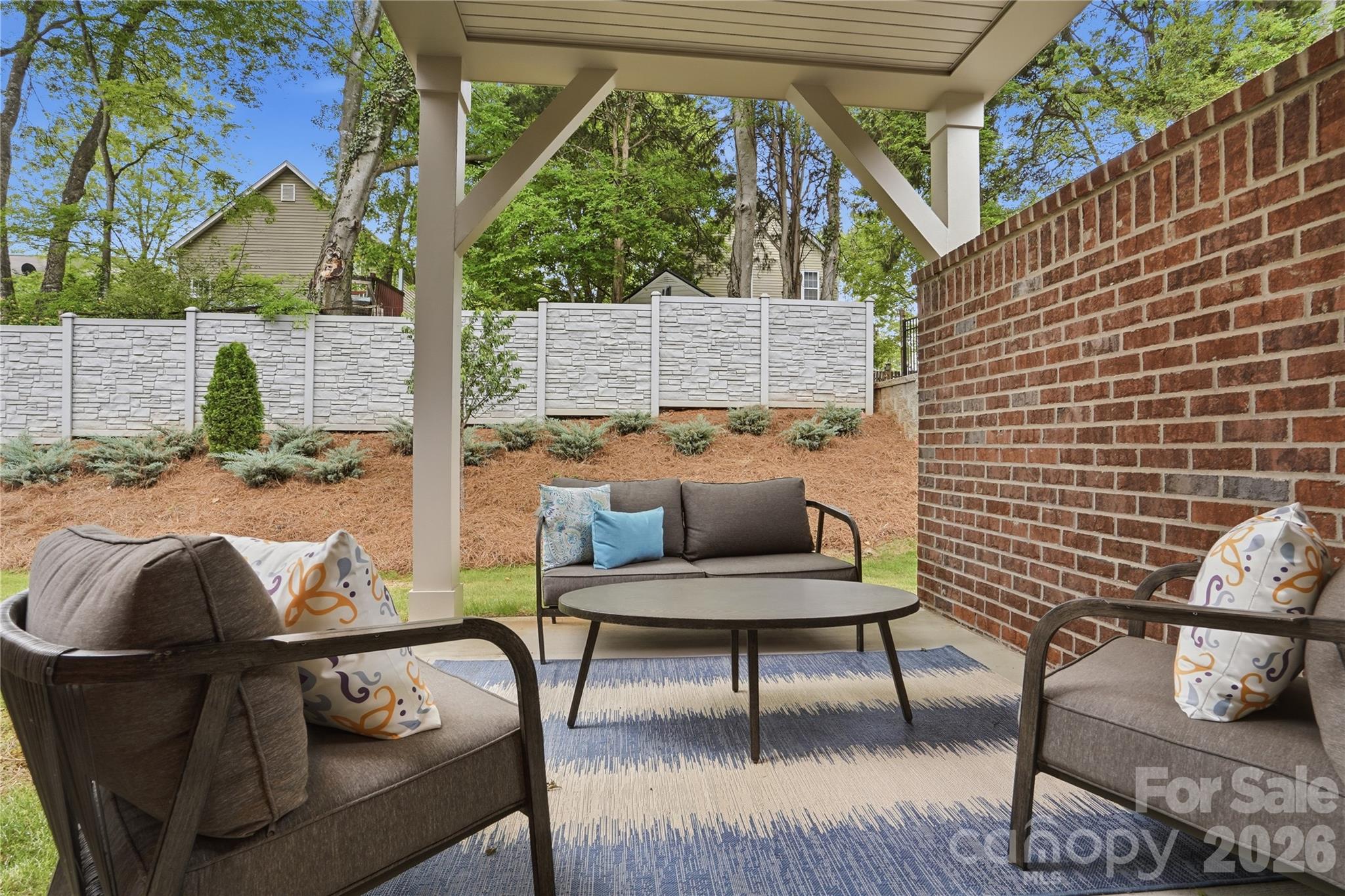 12123 Lavinia Lane Property Photo 9