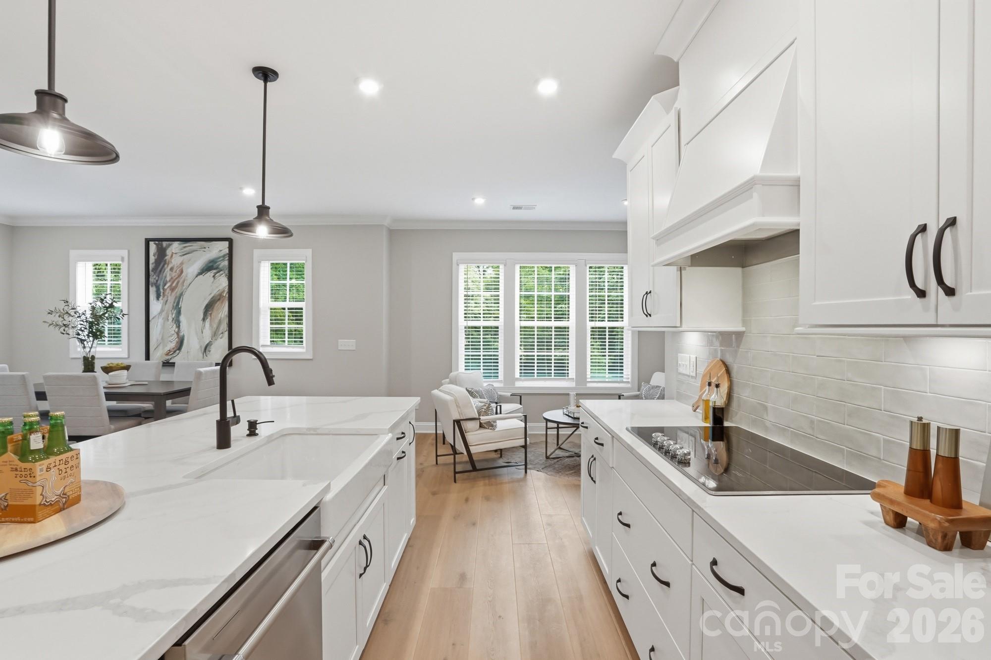 12123 Lavinia Lane Property Photo 17