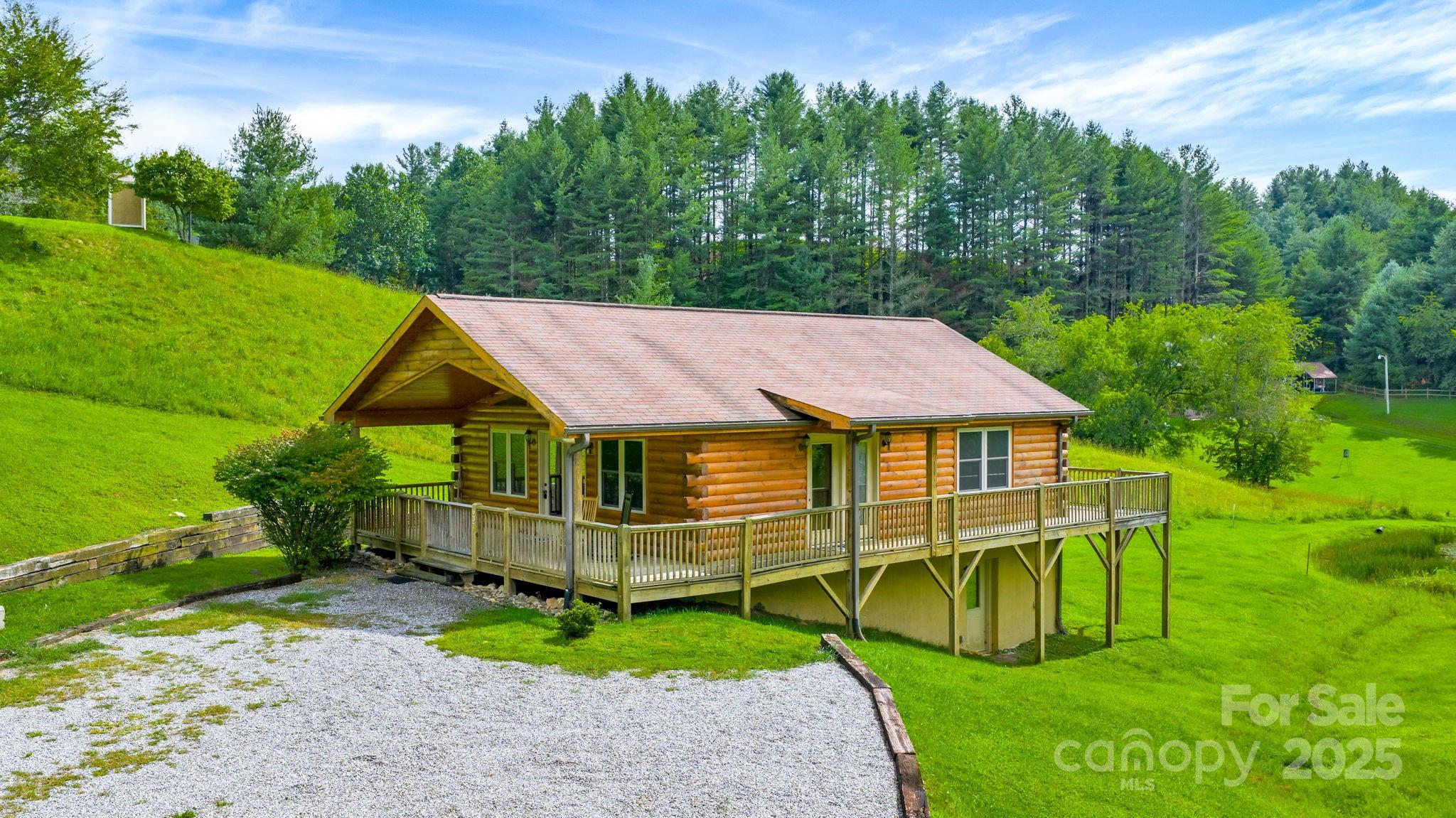 637 River Country Road Property Photo 1