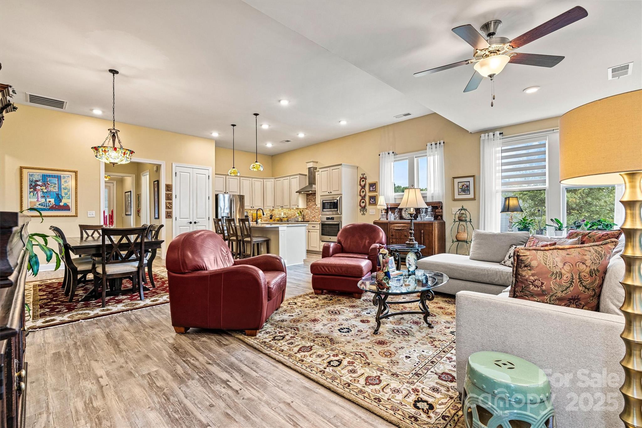 8218 Festival Way Property Photo 12