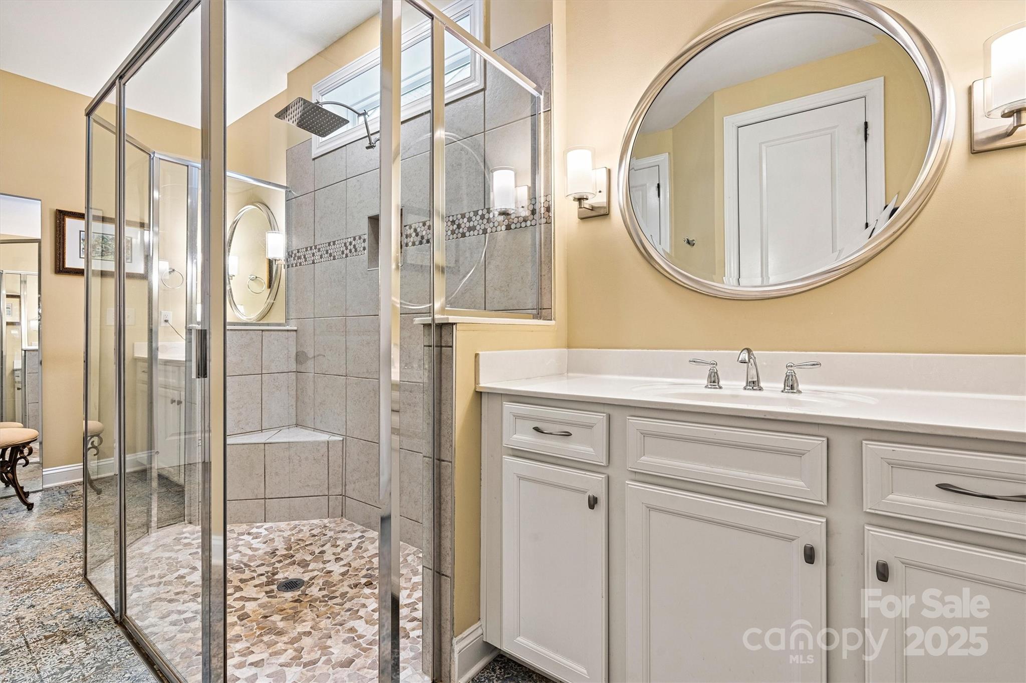 8218 Festival Way Property Photo 24