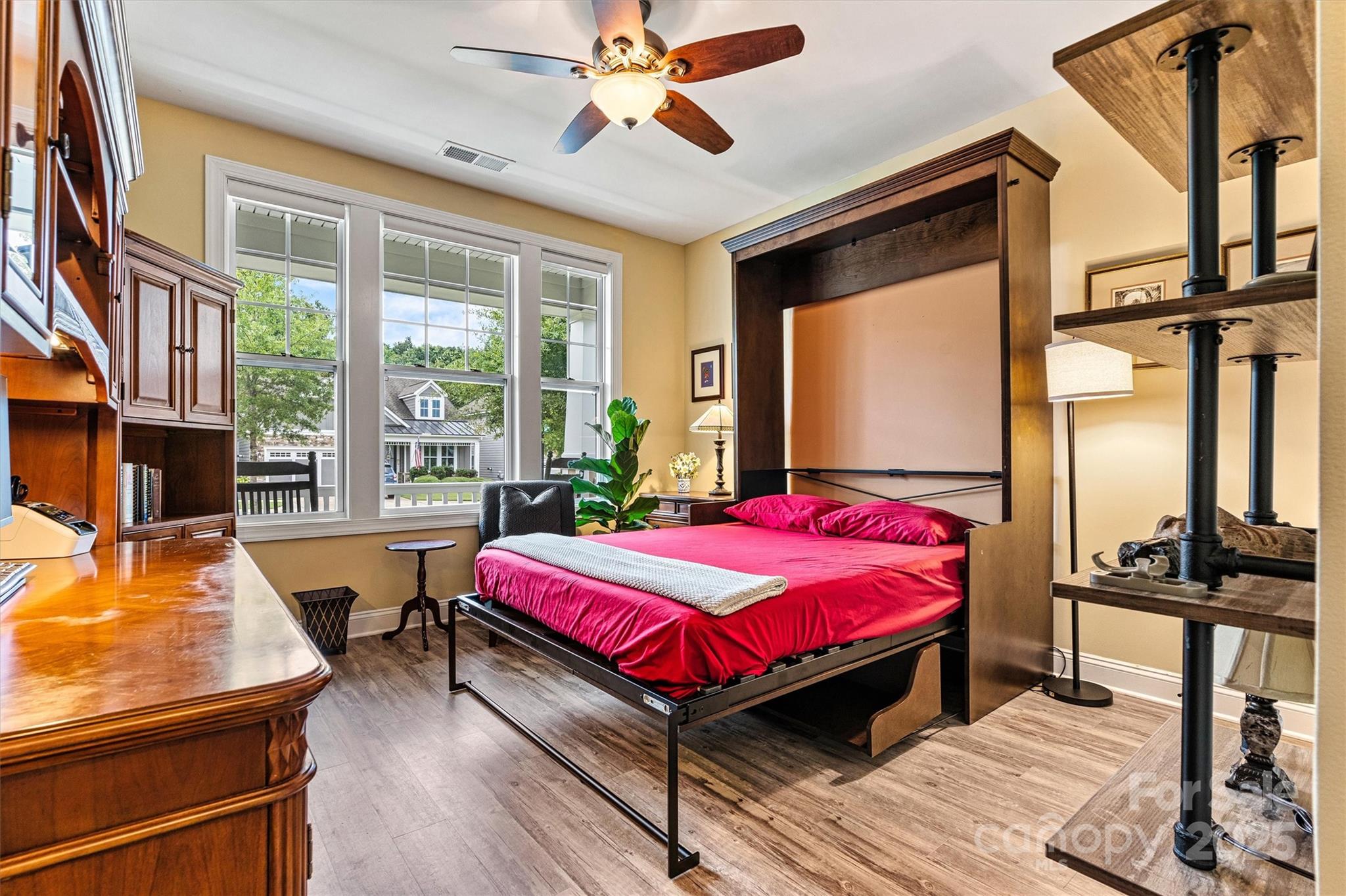 8218 Festival Way Property Photo 28