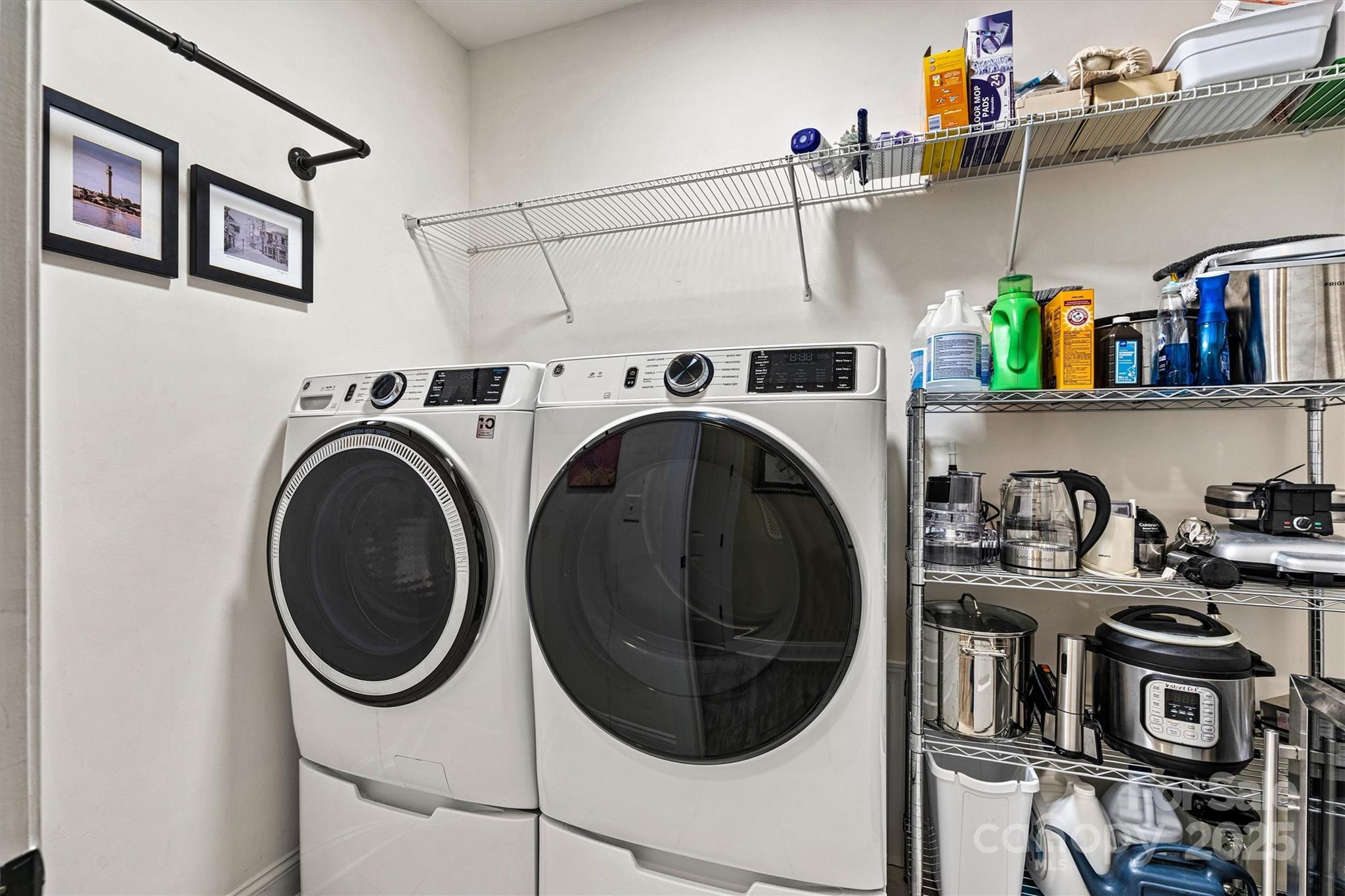 8218 Festival Way Property Photo 30