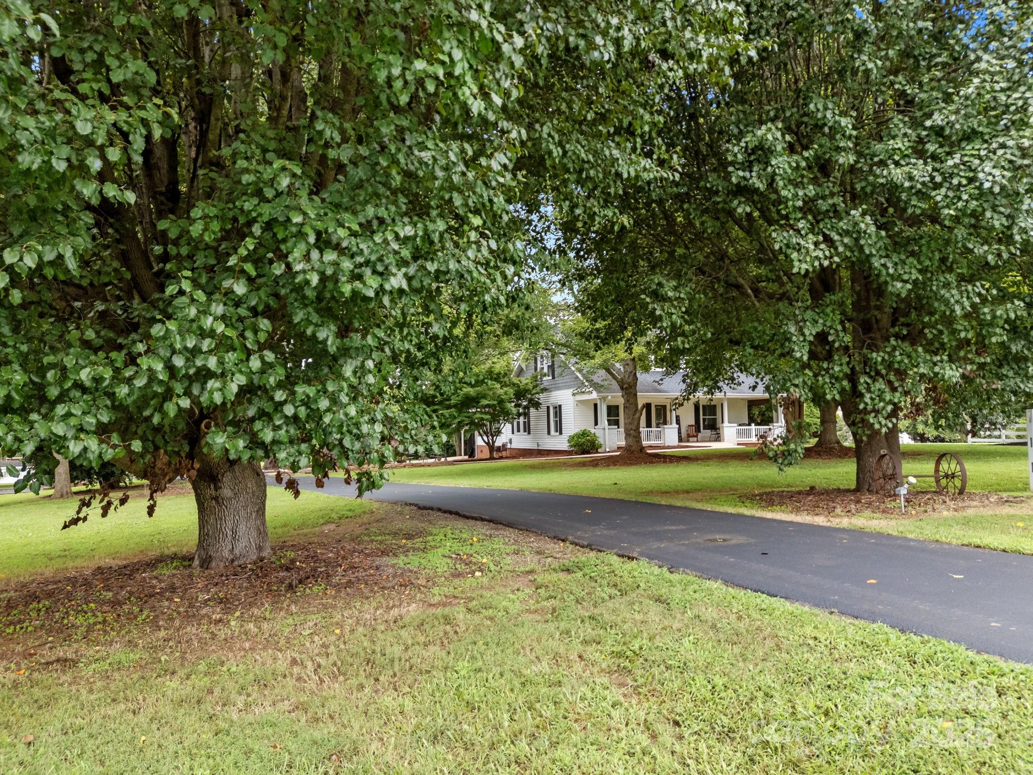 8900 Old Concord Road Property Photo 6