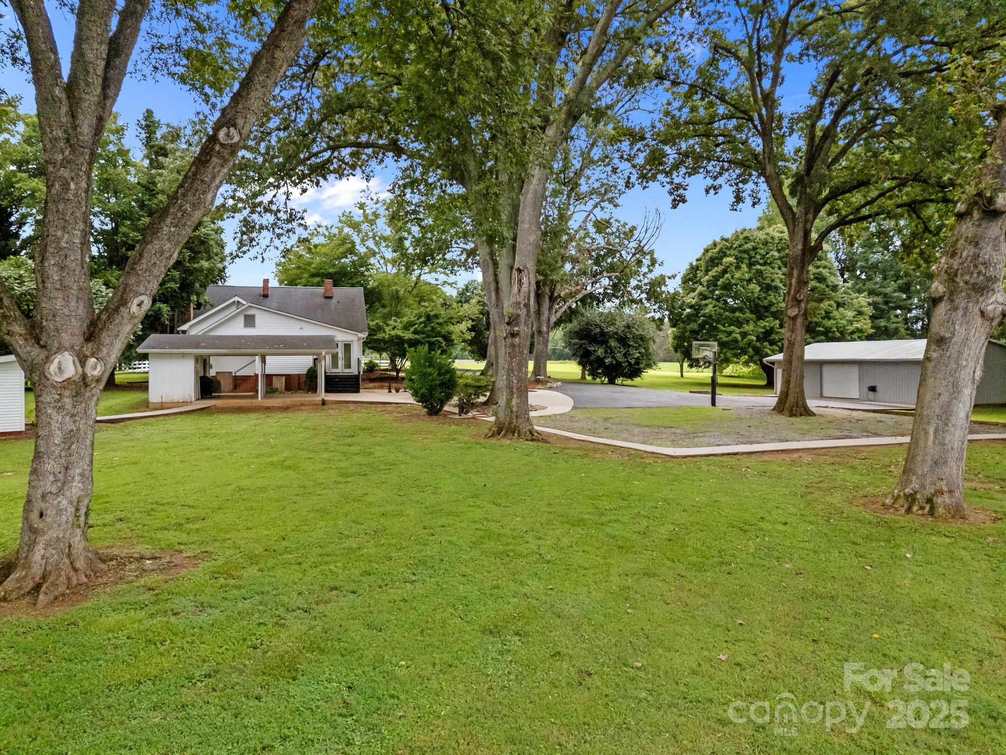 8900 Old Concord Road Property Photo 37