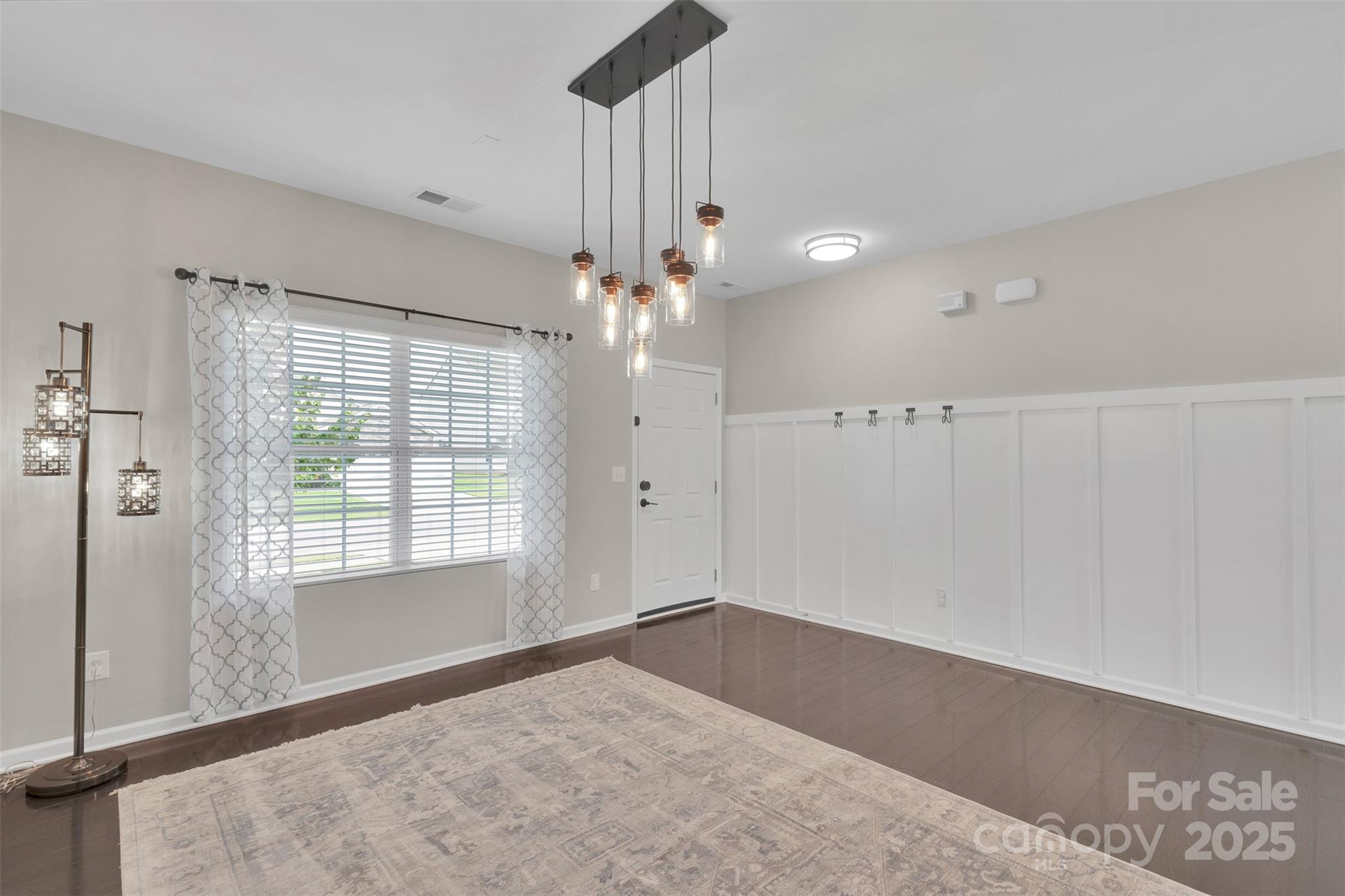 119 Willow Valley Drive 60 Property Photo 5