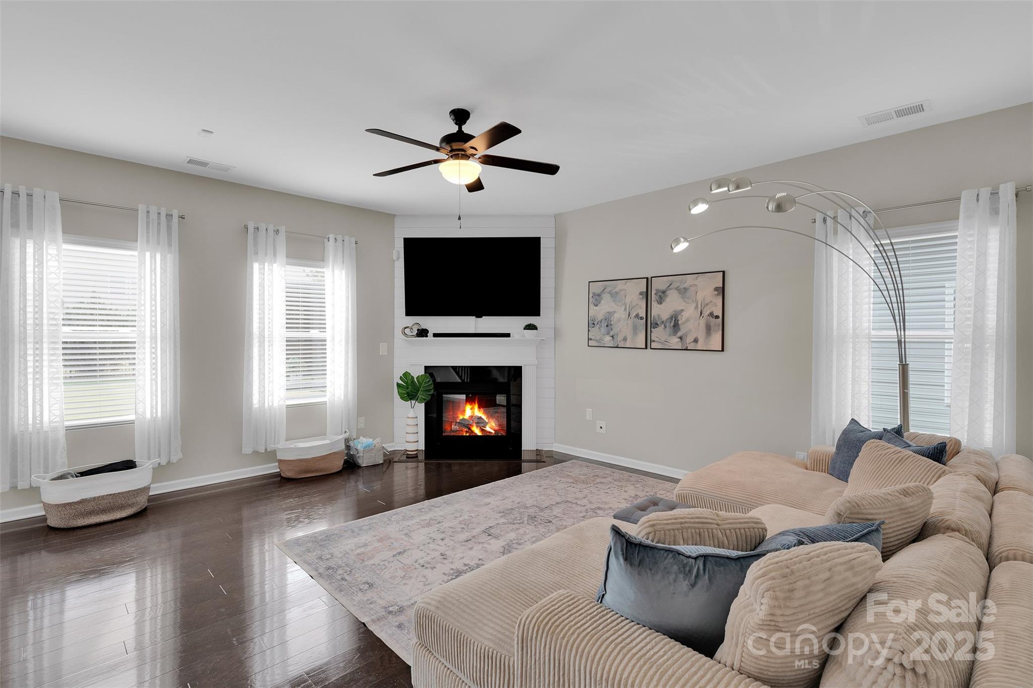 119 Willow Valley Drive 60 Property Photo 6