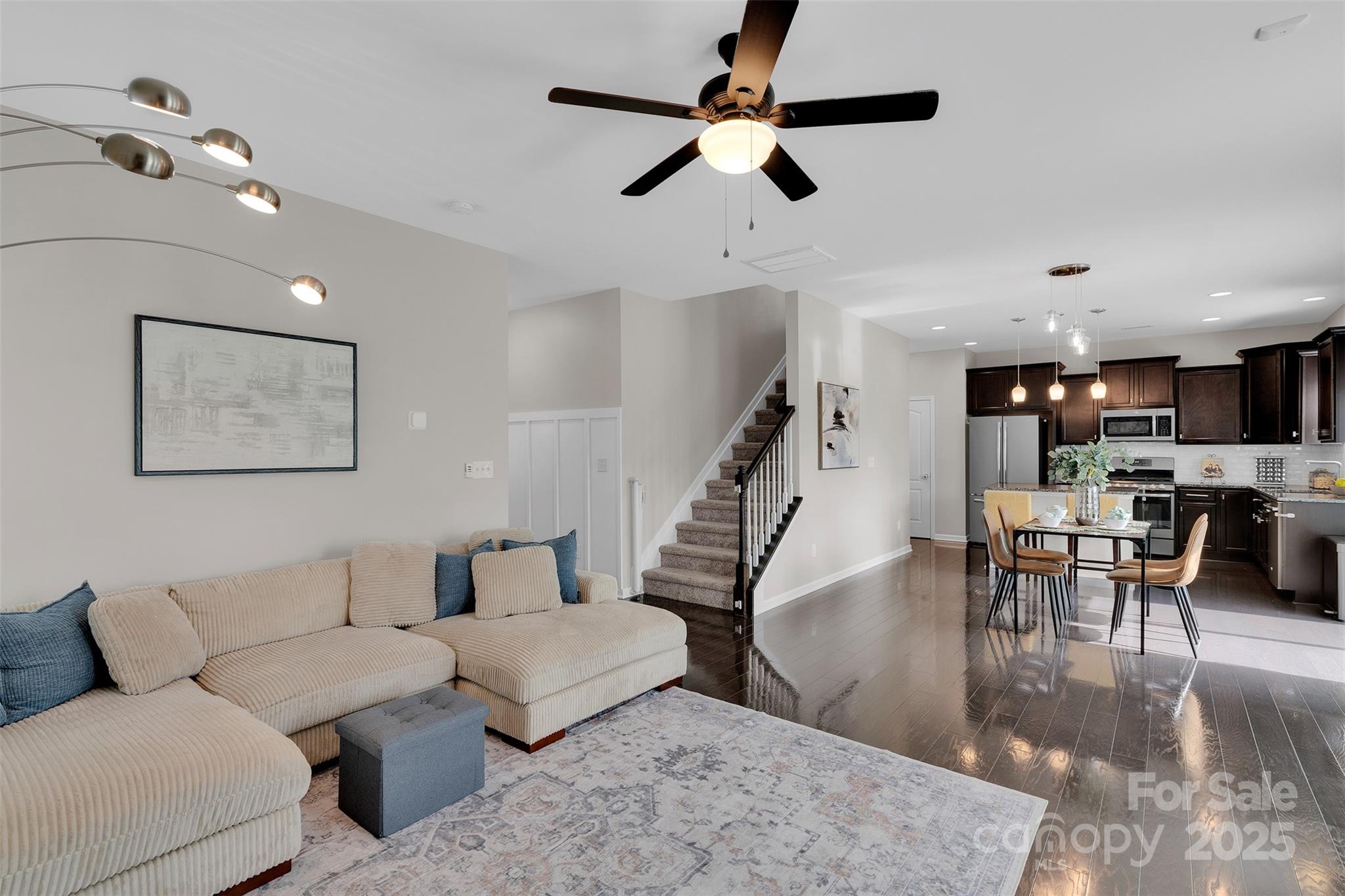 119 Willow Valley Drive 60 Property Photo 7