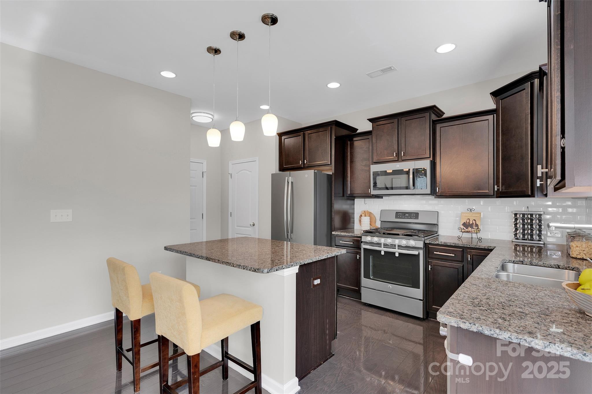 119 Willow Valley Drive 60 Property Photo 10