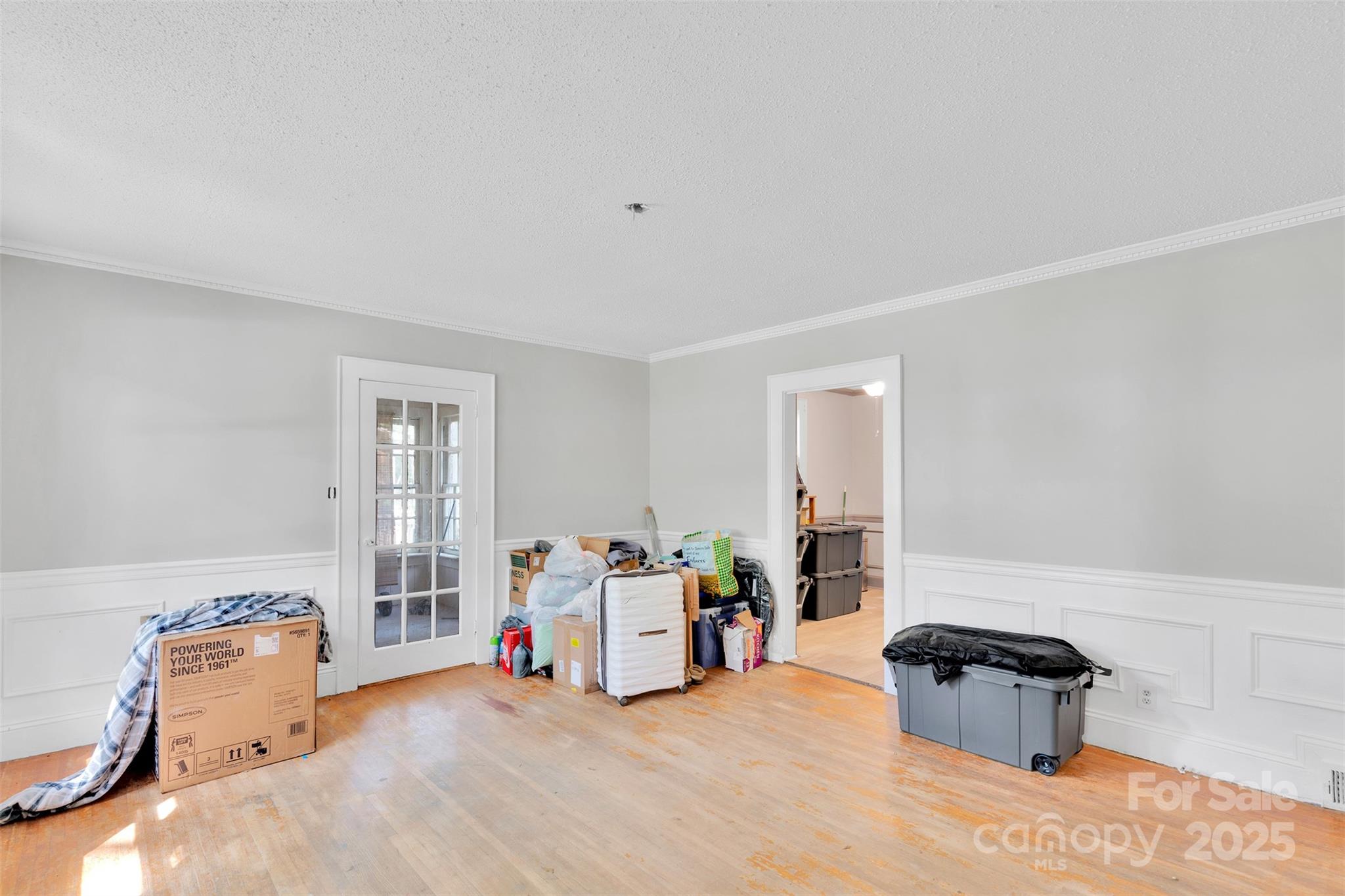 409 Gold Street Property Photo 10