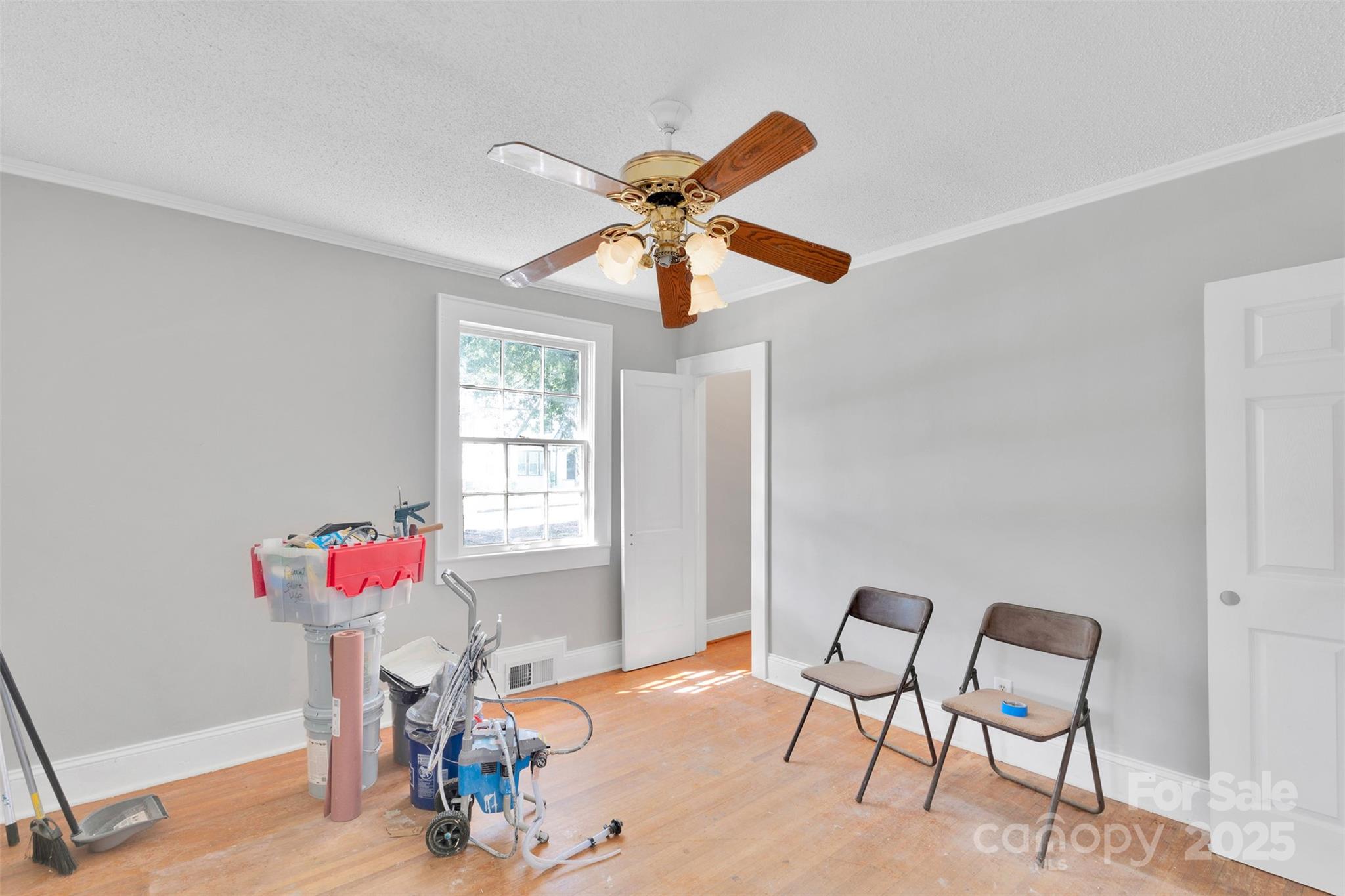 409 Gold Street Property Photo 26