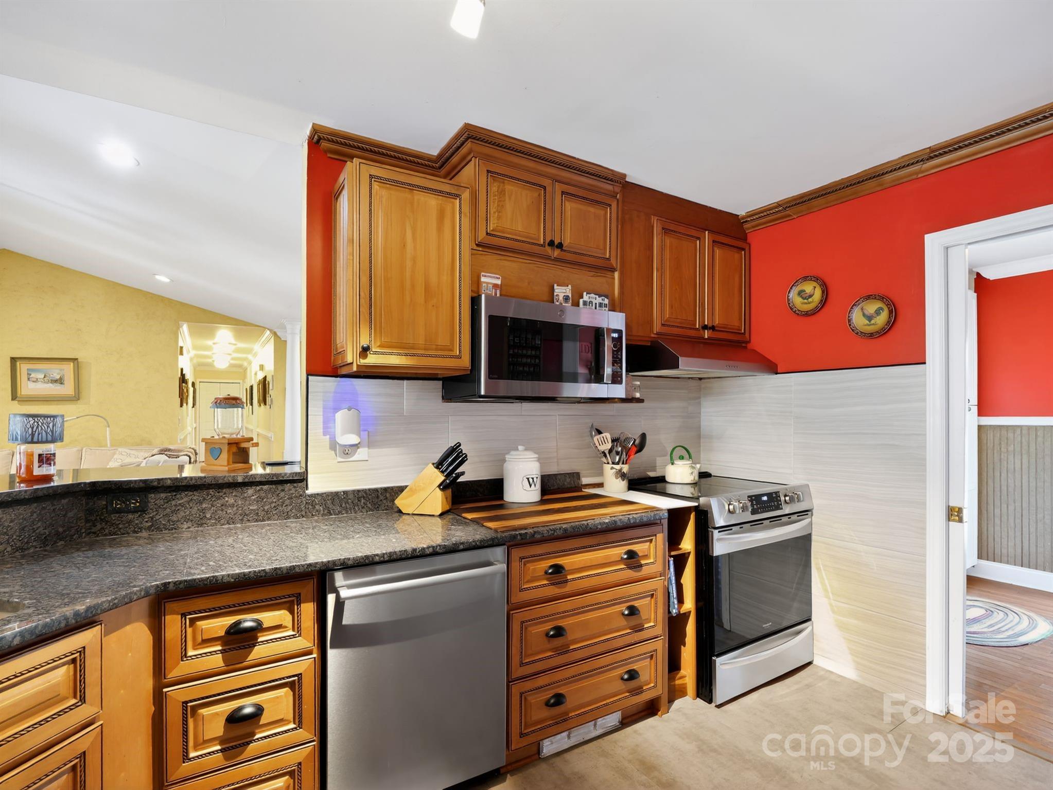 1035 Mcmillan Road Property Photo 9