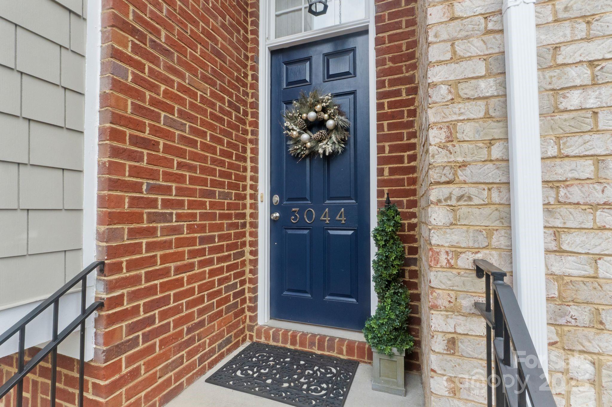 3044 Luke Crossing Drive 28 Property Photo 4