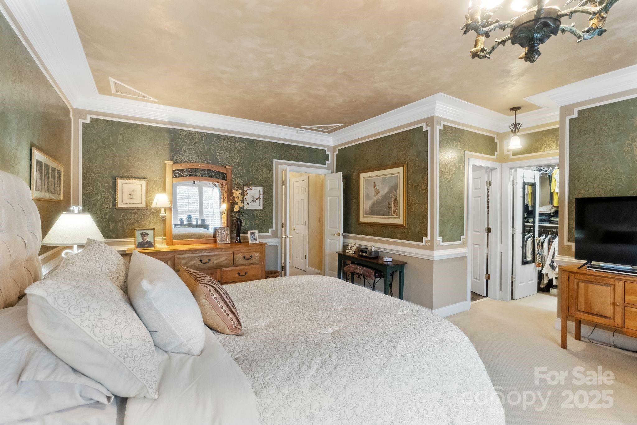 3044 Luke Crossing Drive 28 Property Photo 20