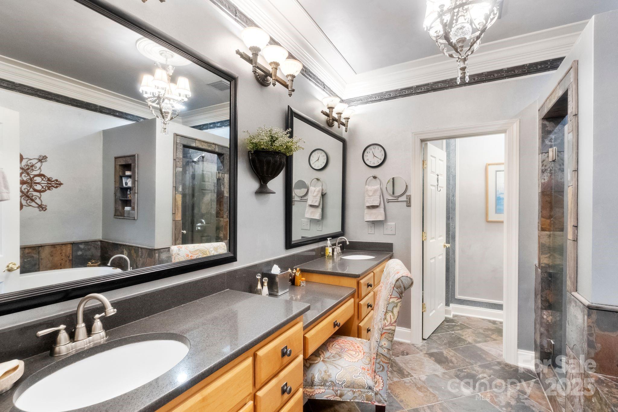 3044 Luke Crossing Drive 28 Property Photo 22