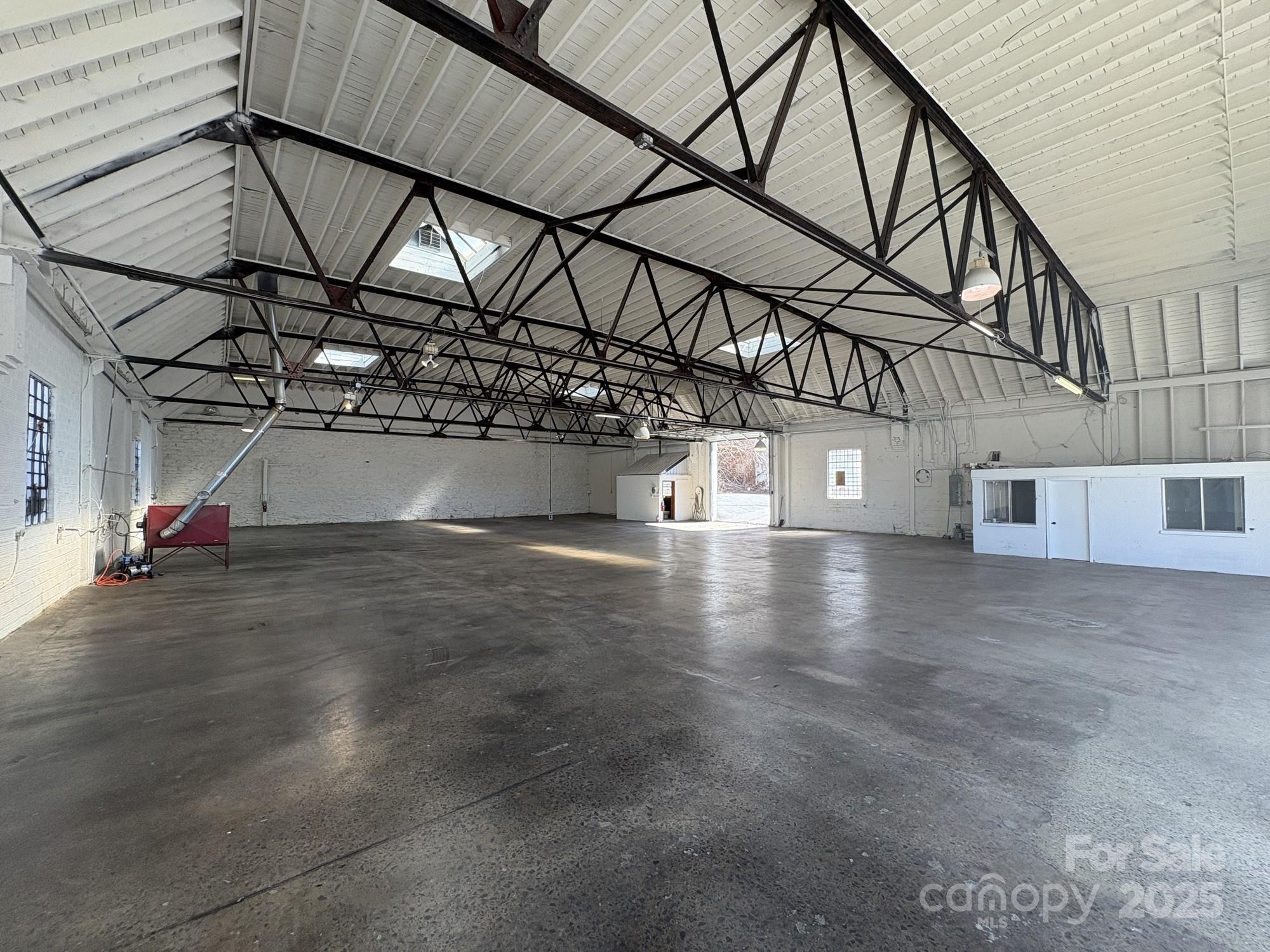 248 Biltmore Avenue Property Photo 6