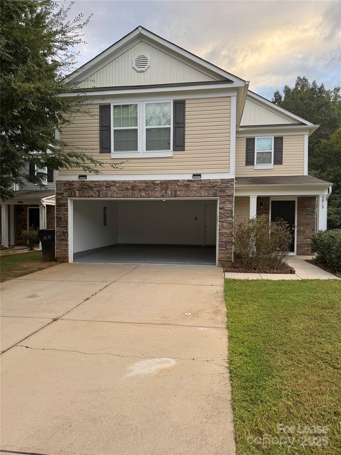 5919 Fazenda Drive Property Photo 1