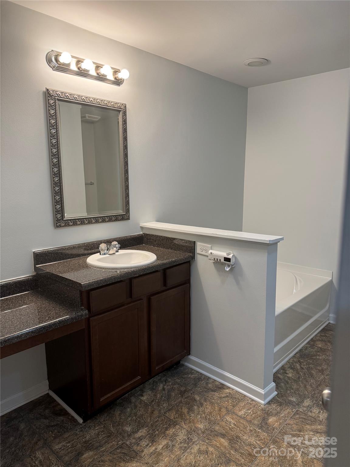 5919 Fazenda Drive Property Photo 6