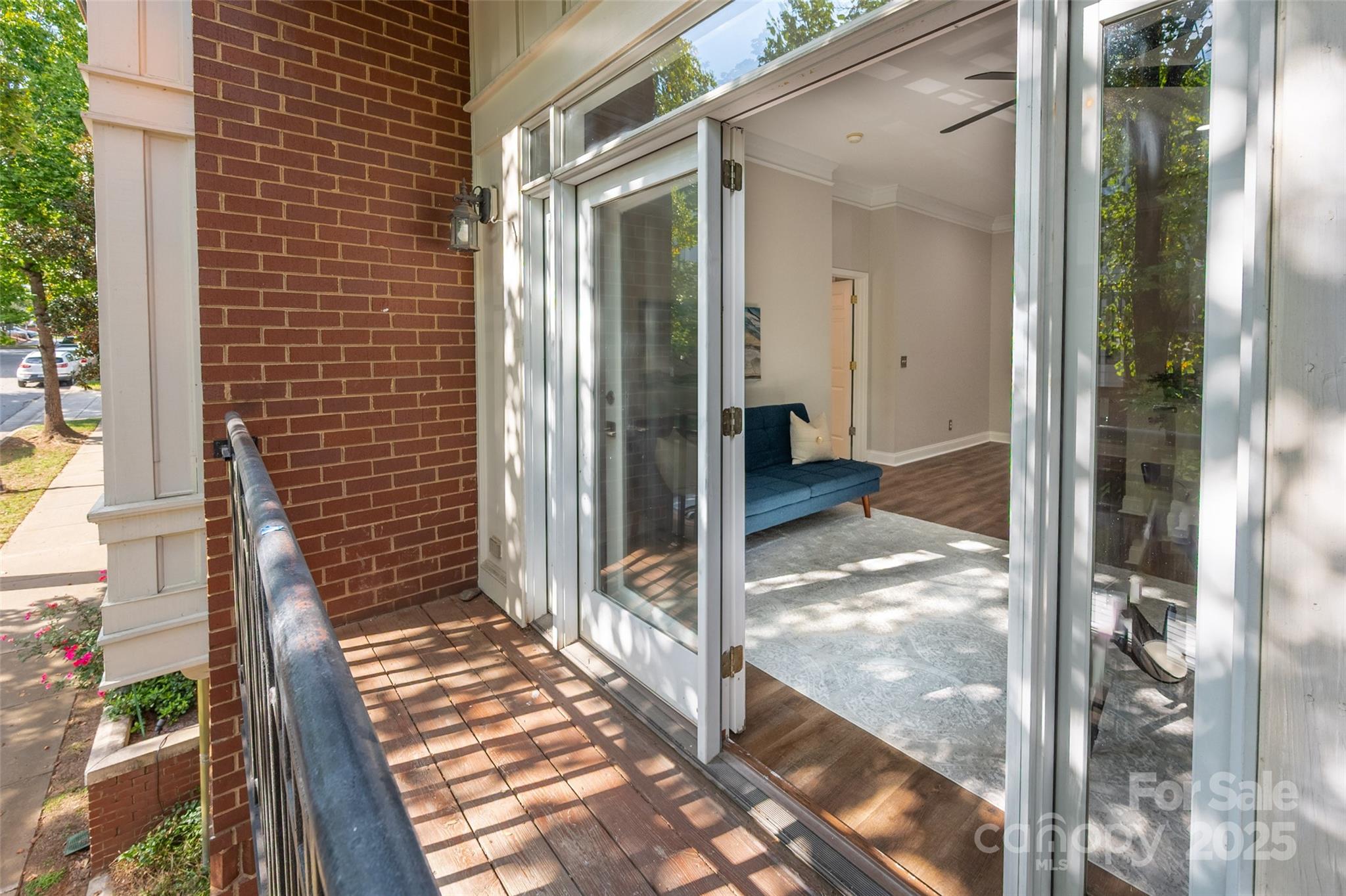 627 Garden District Drive Property Photo 12