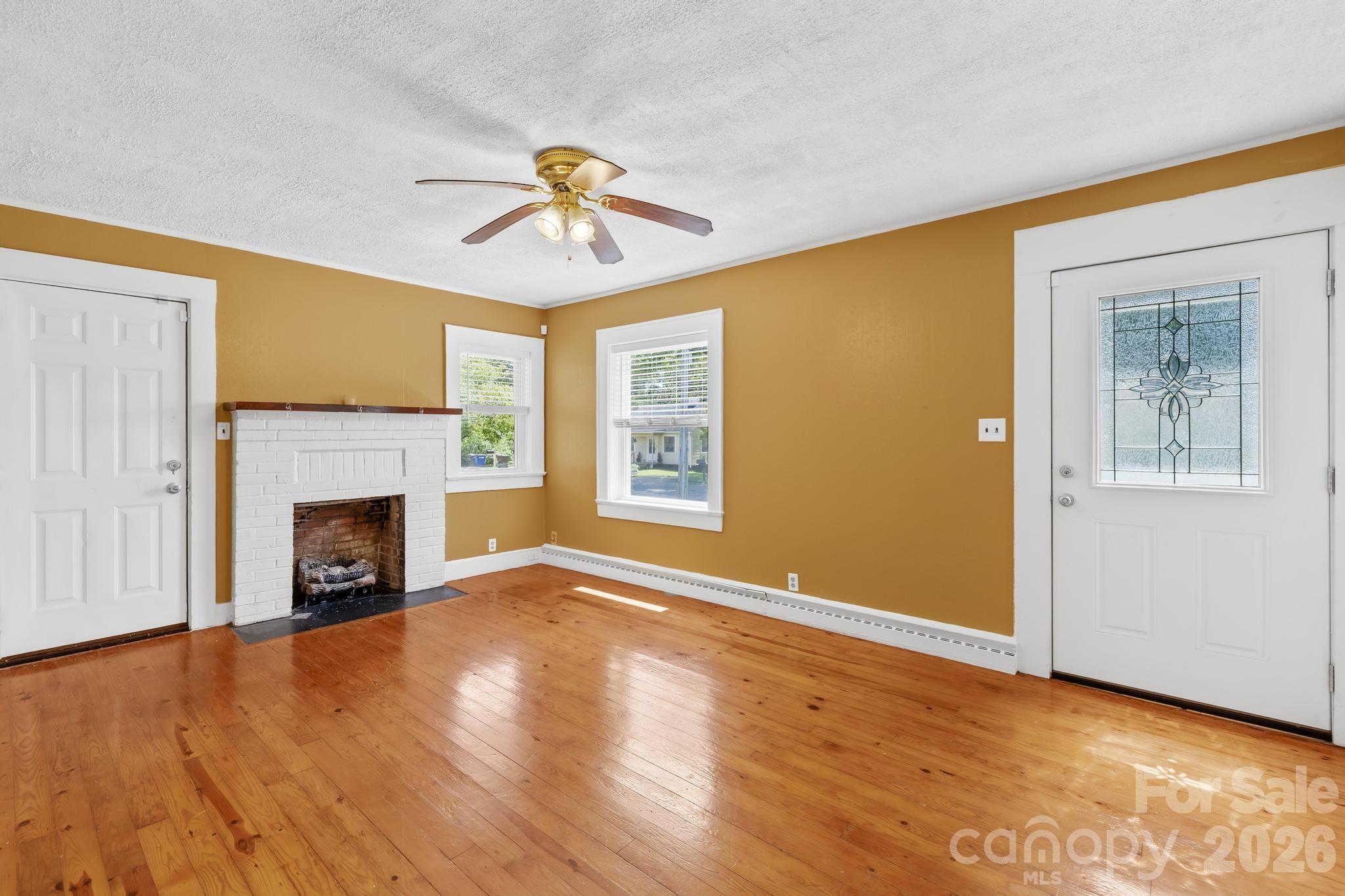 320 W Bingham Street Property Photo 4