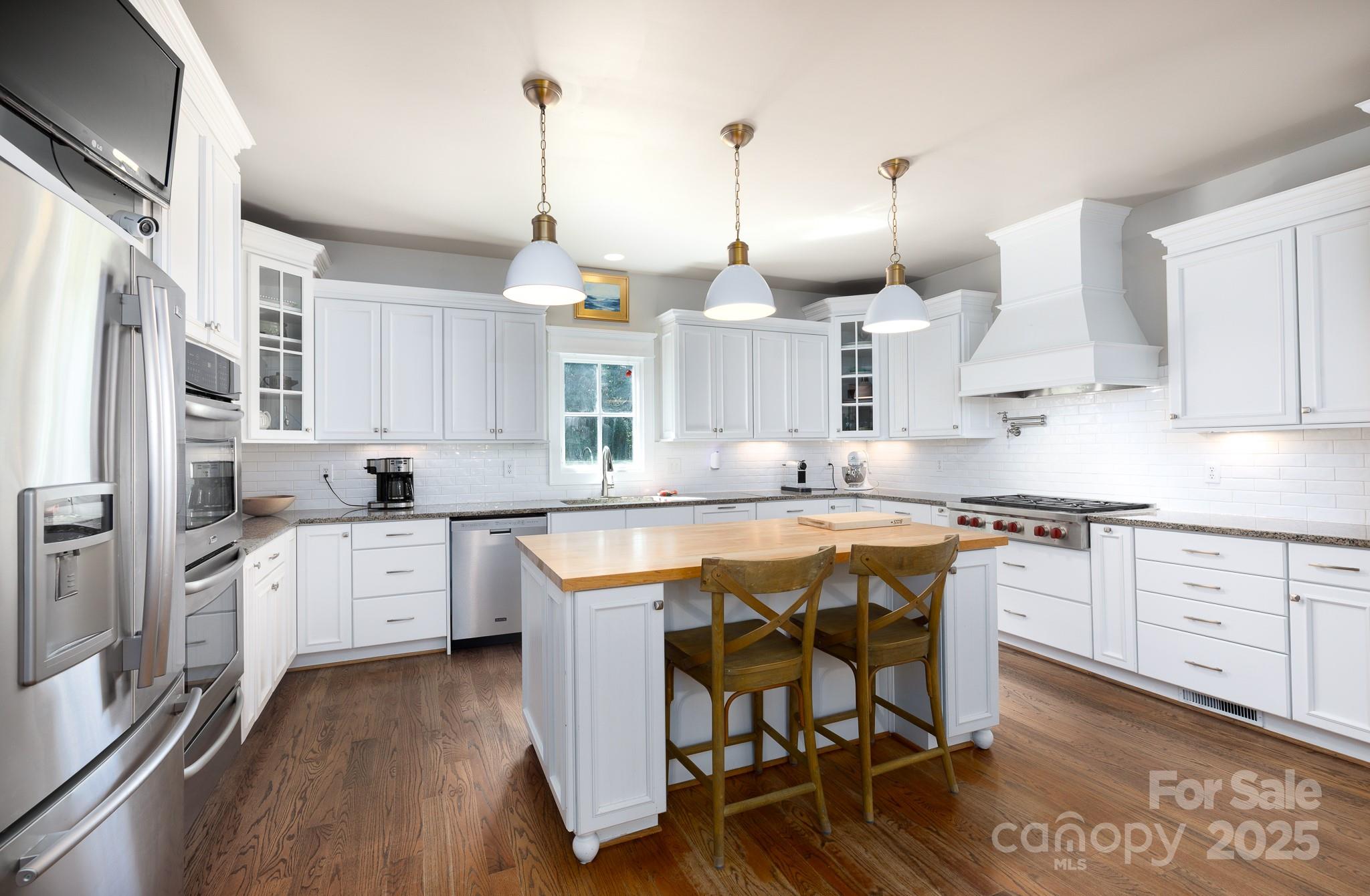 5092 Matthews Simril Road Property Photo 6