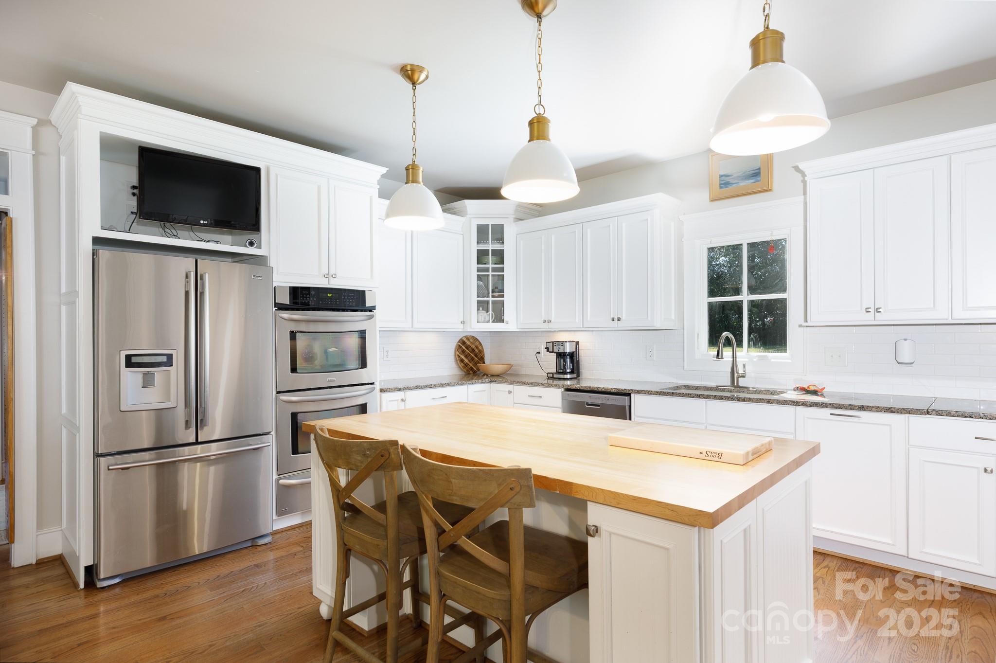 5092 Matthews Simril Road Property Photo 8