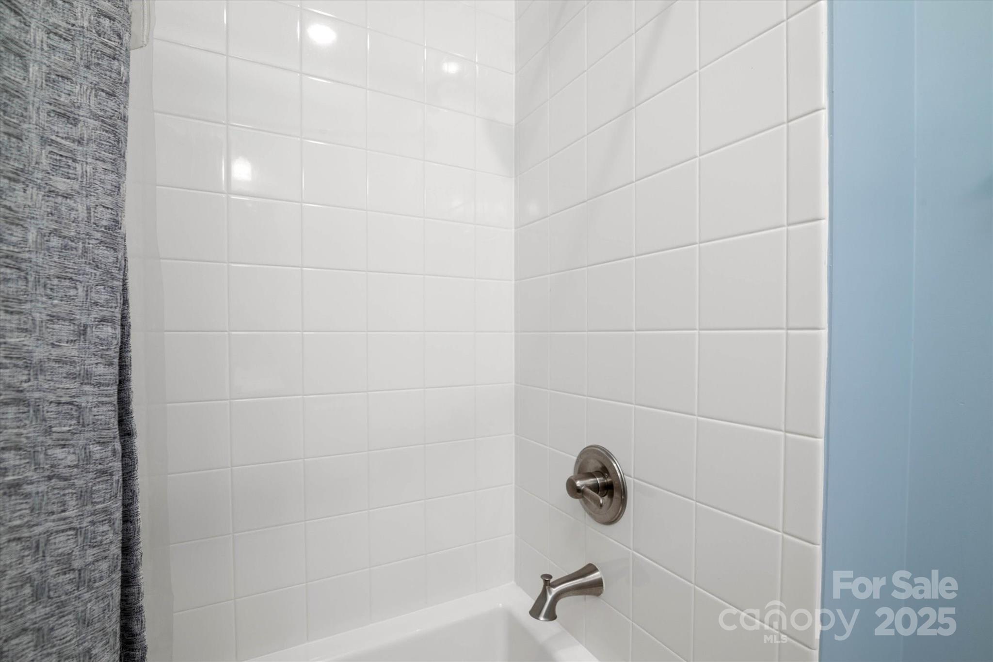 1624 Nandina Corners Alley Property Photo 31