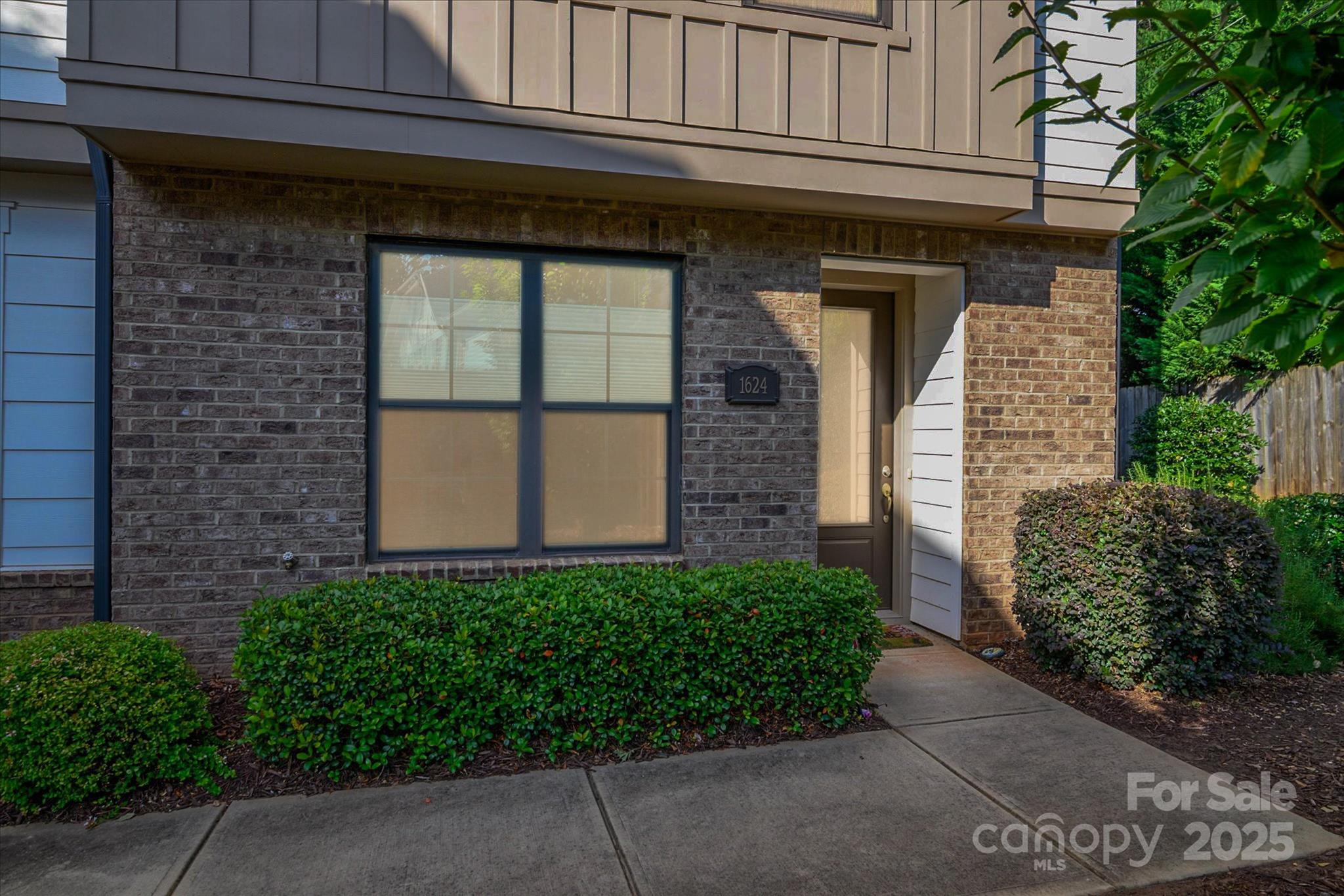 1624 Nandina Corners Alley Property Photo 36