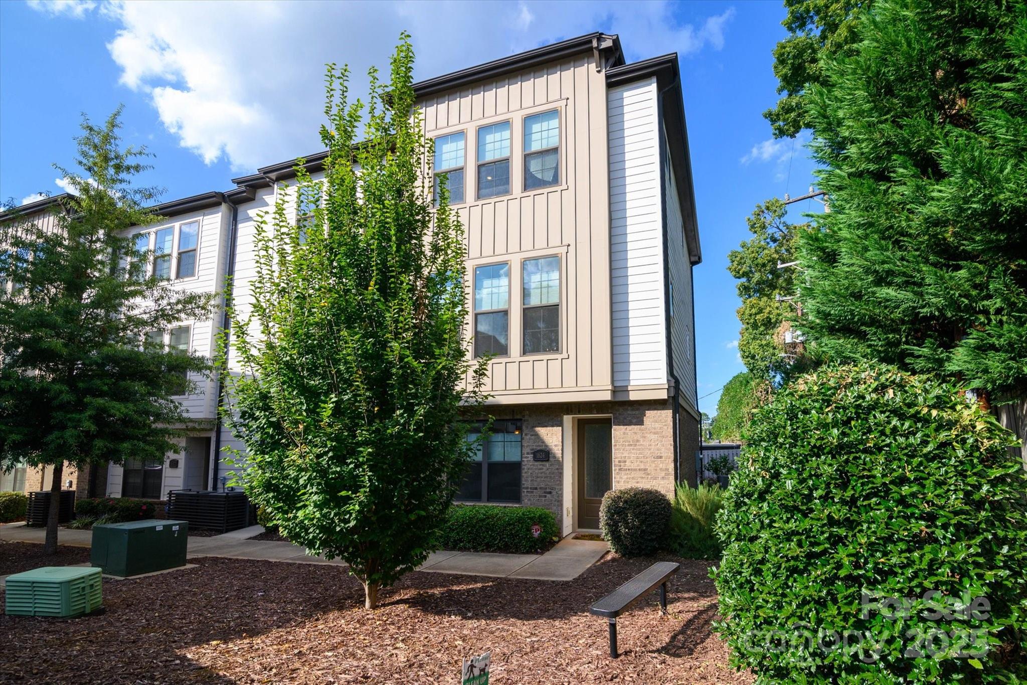 1624 Nandina Corners Alley Property Photo 39