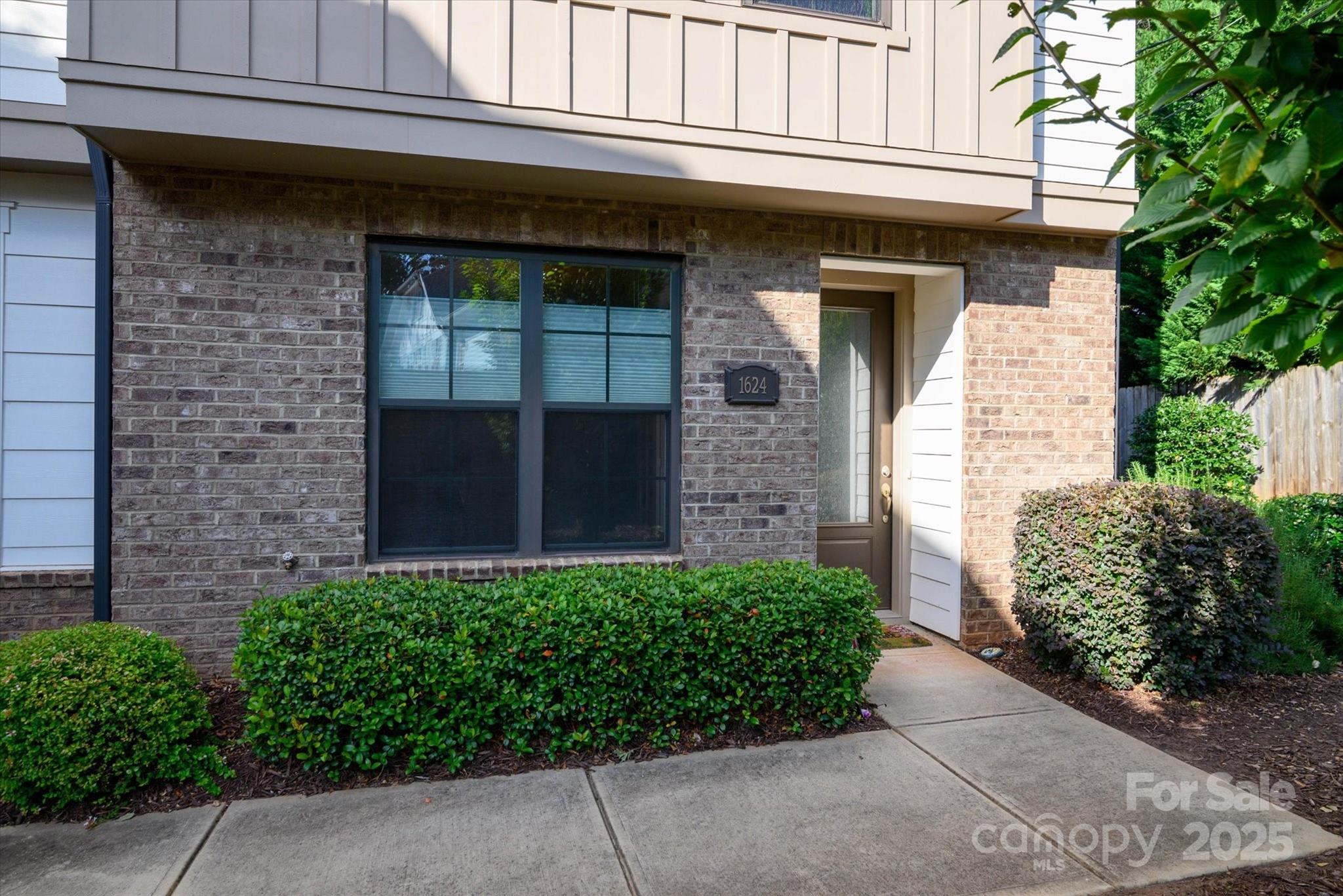 1624 Nandina Corners Alley Property Photo 41