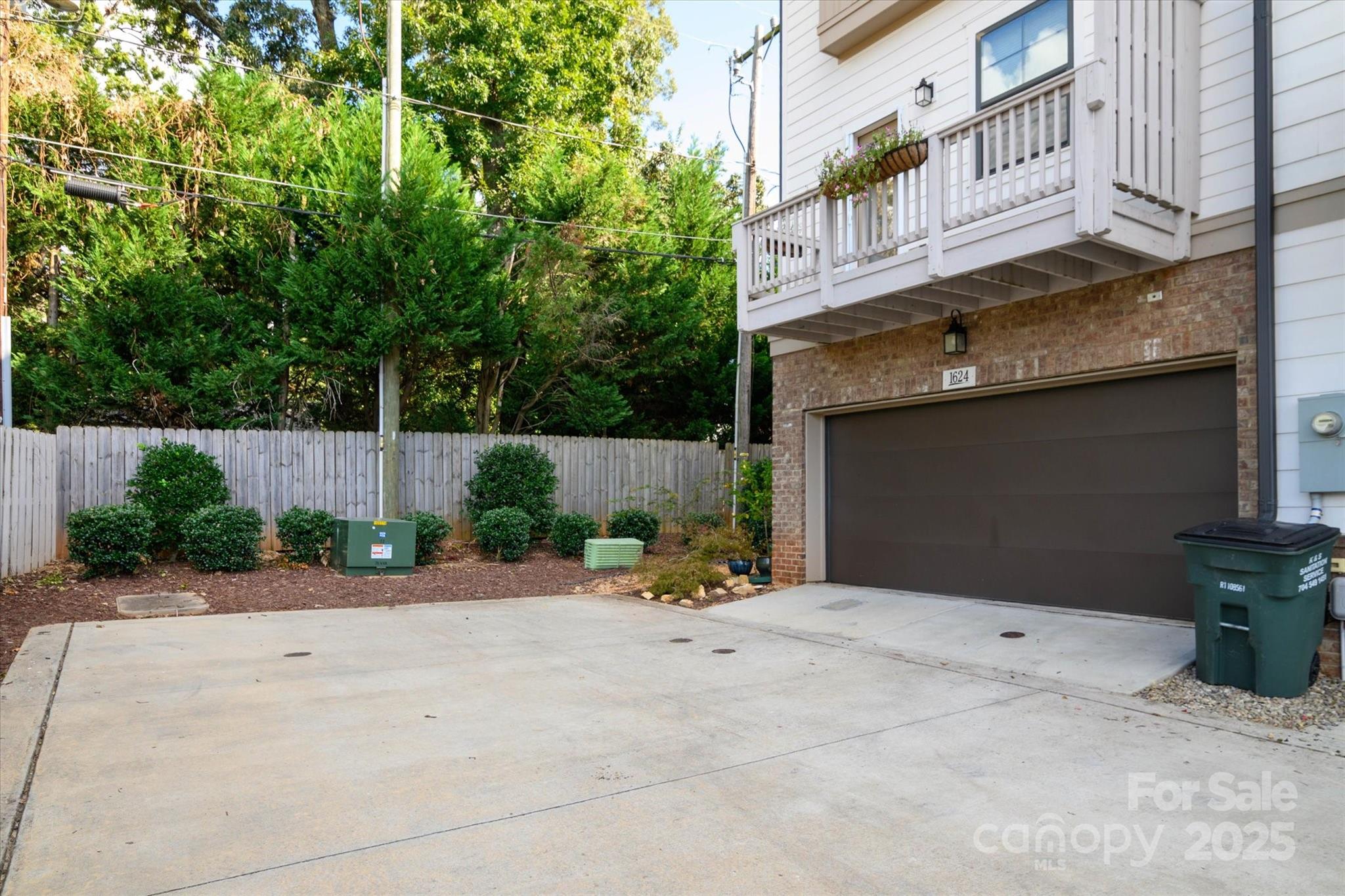 1624 Nandina Corners Alley Property Photo 42