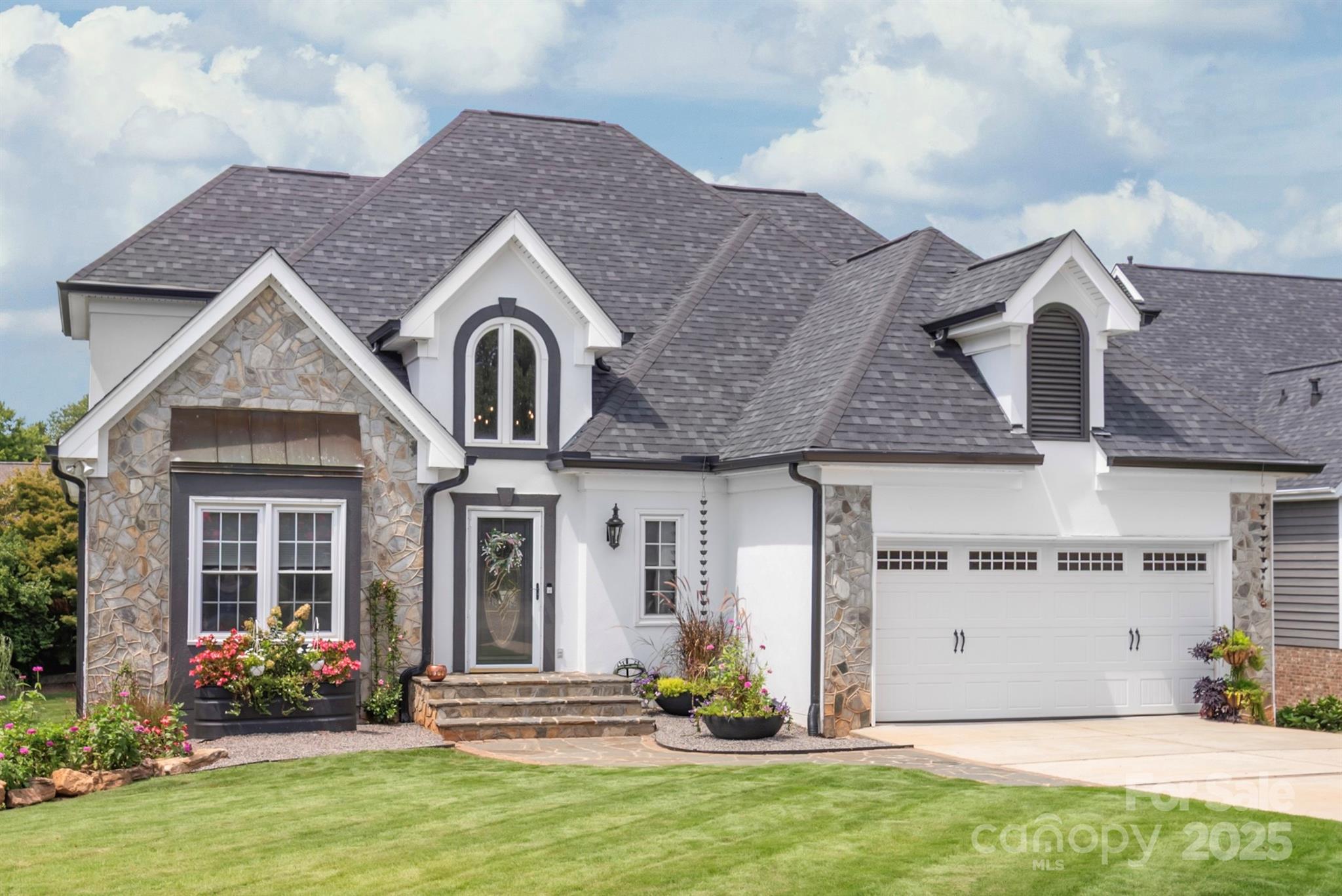 421 Cranborne Chase Drive Property Photo 1