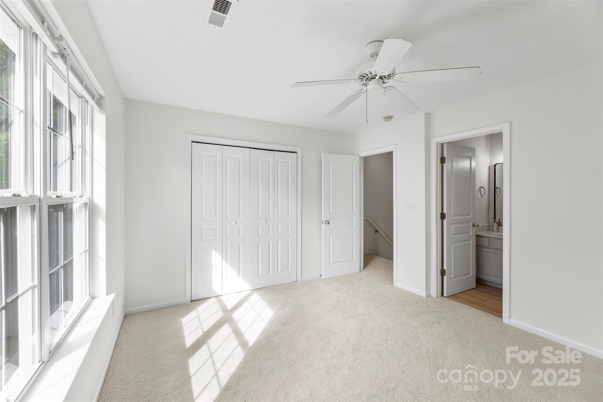 5557 Seths Drive Property Photo 17