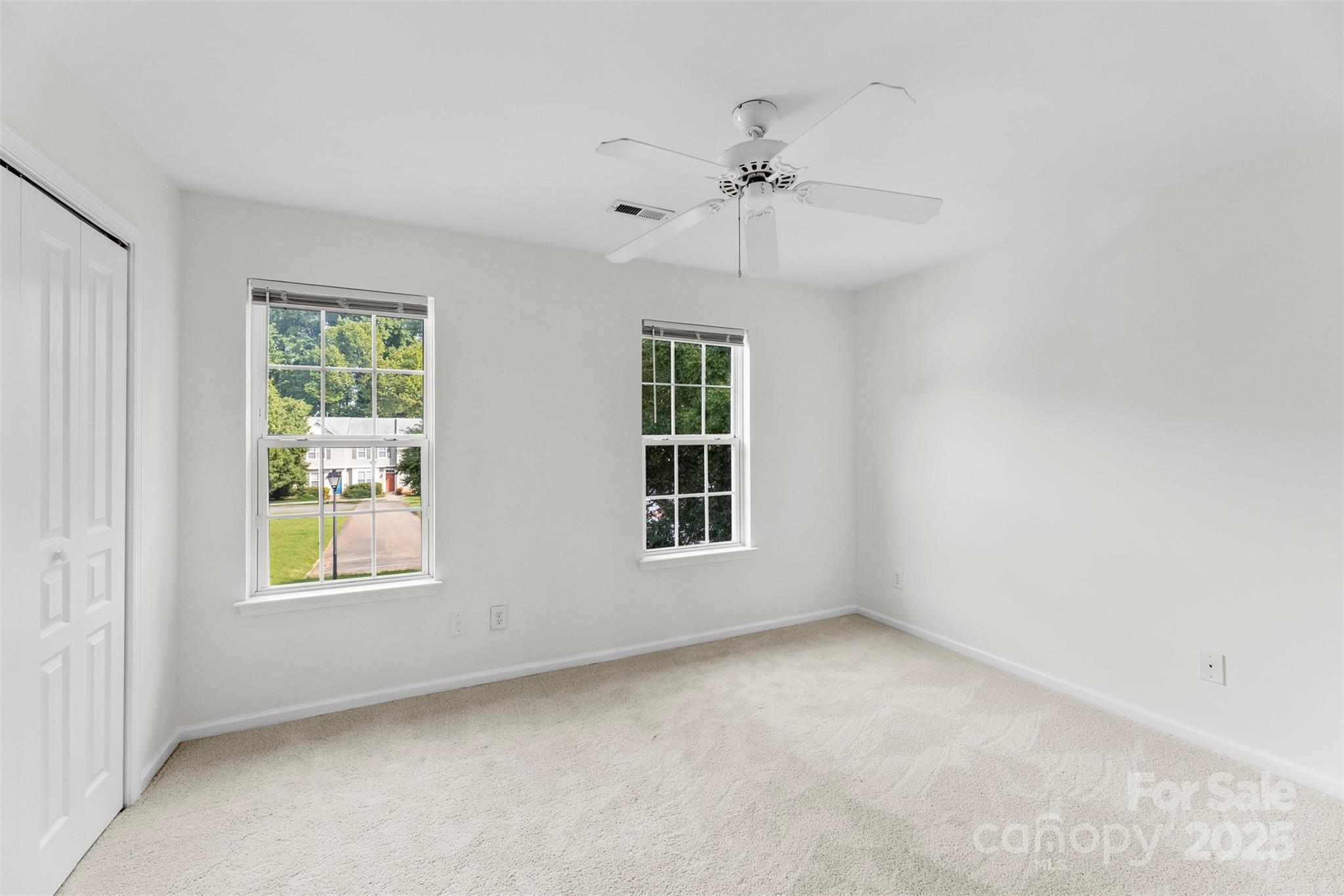 5557 Seths Drive Property Photo 21