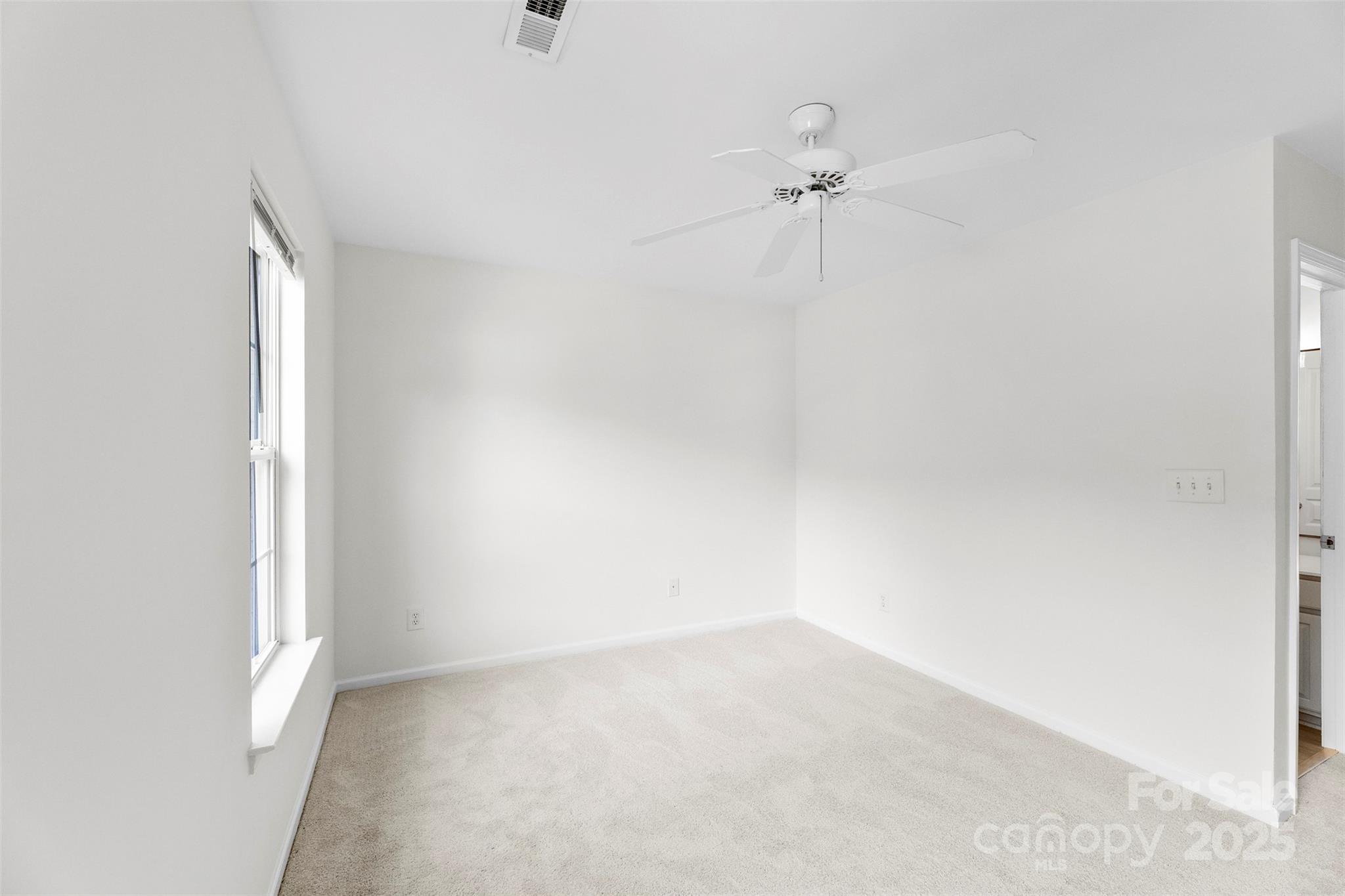 5557 Seths Drive Property Photo 22