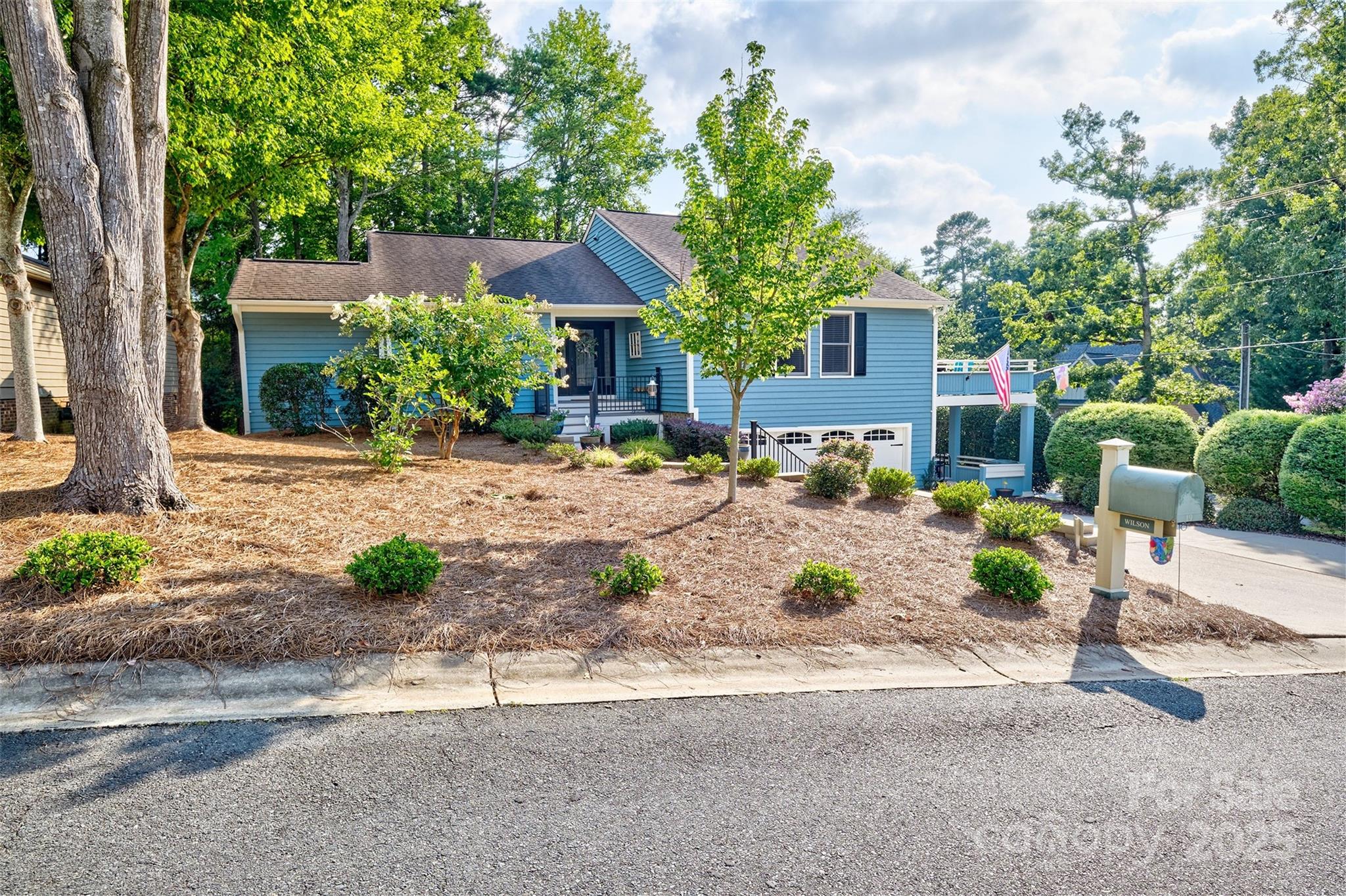 19 Shipmaster Court Property Photo 2