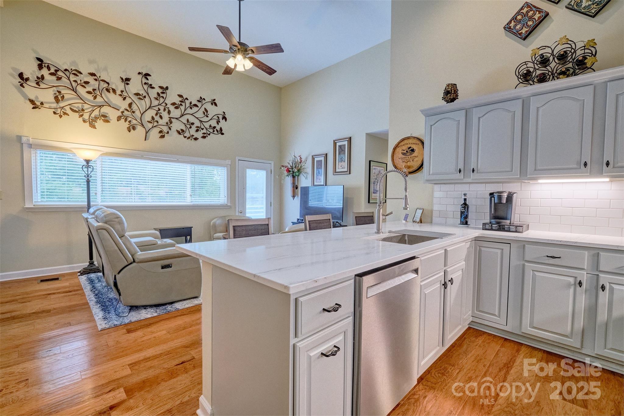 19 Shipmaster Court Property Photo 15