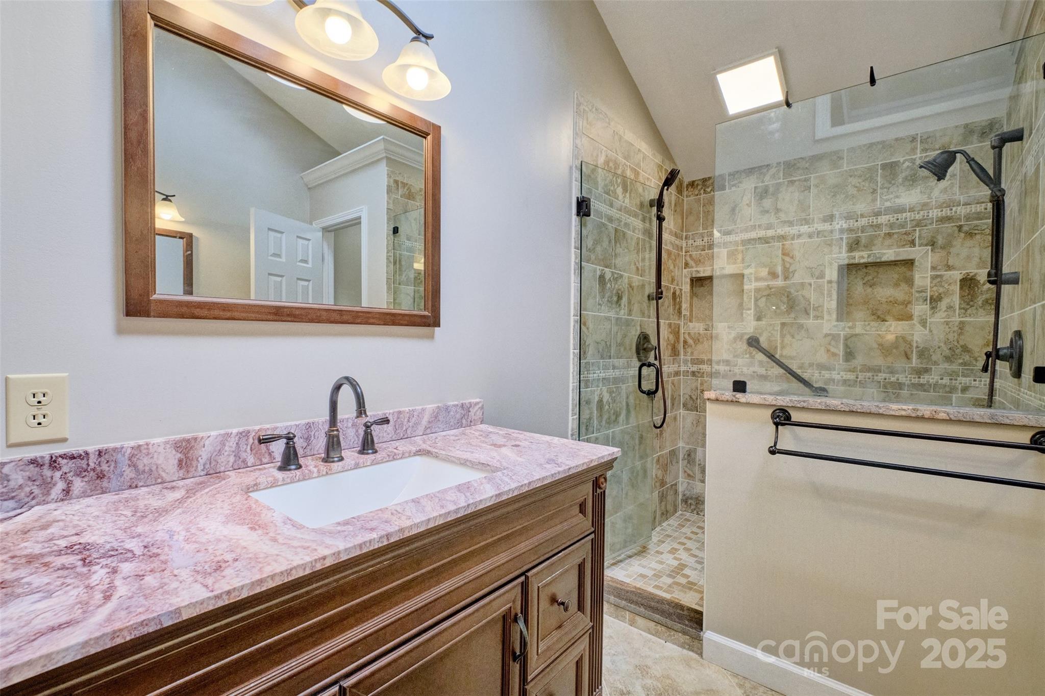 19 Shipmaster Court Property Photo 25