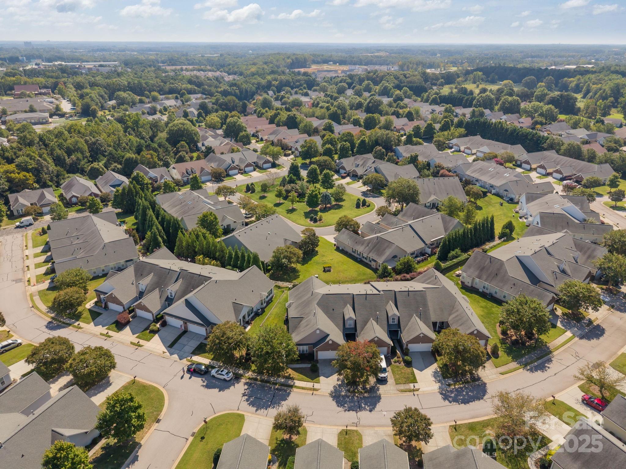 253 Garnet Court Property Photo 32