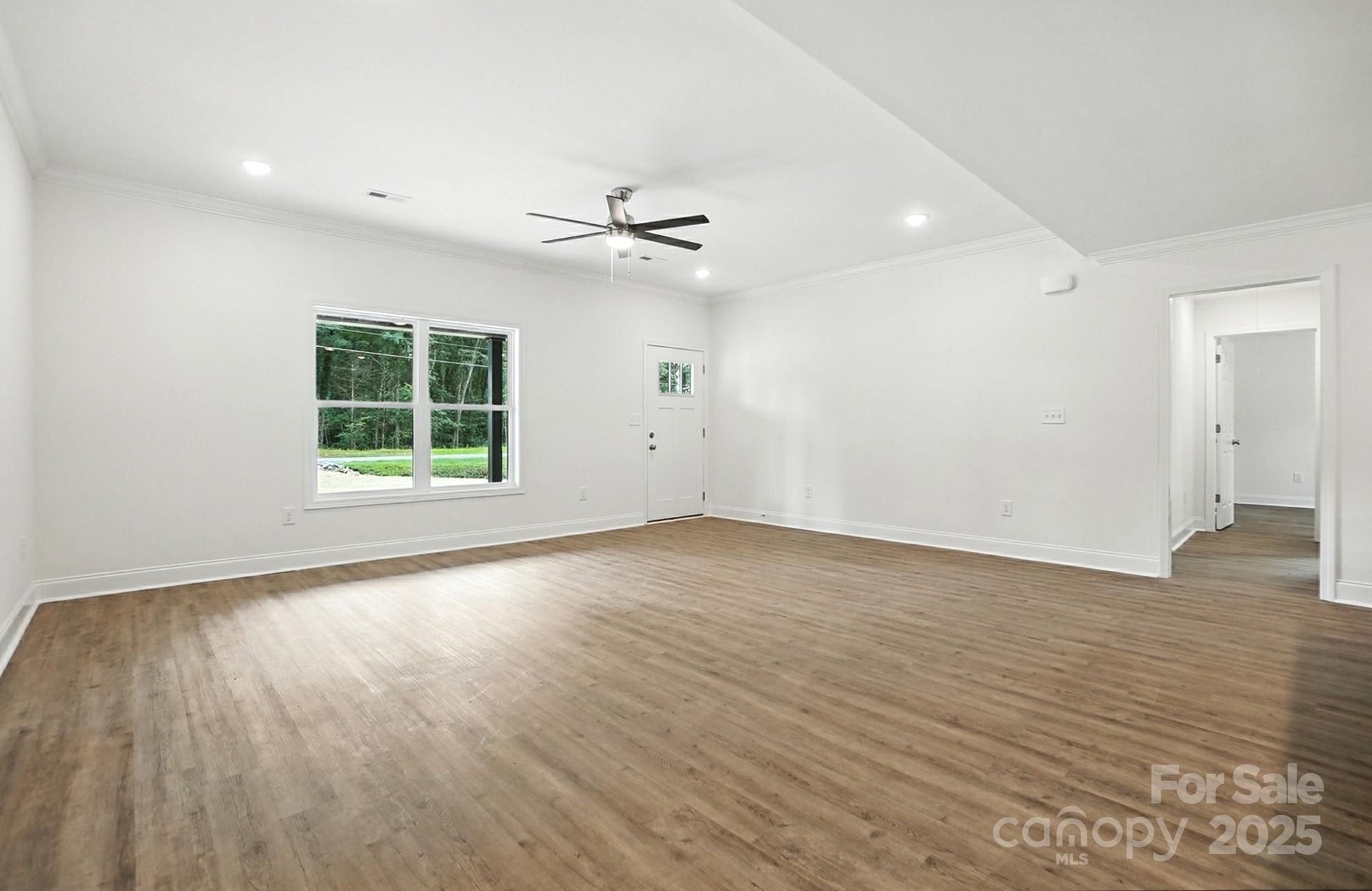 251 Lincoln Road Property Photo 5