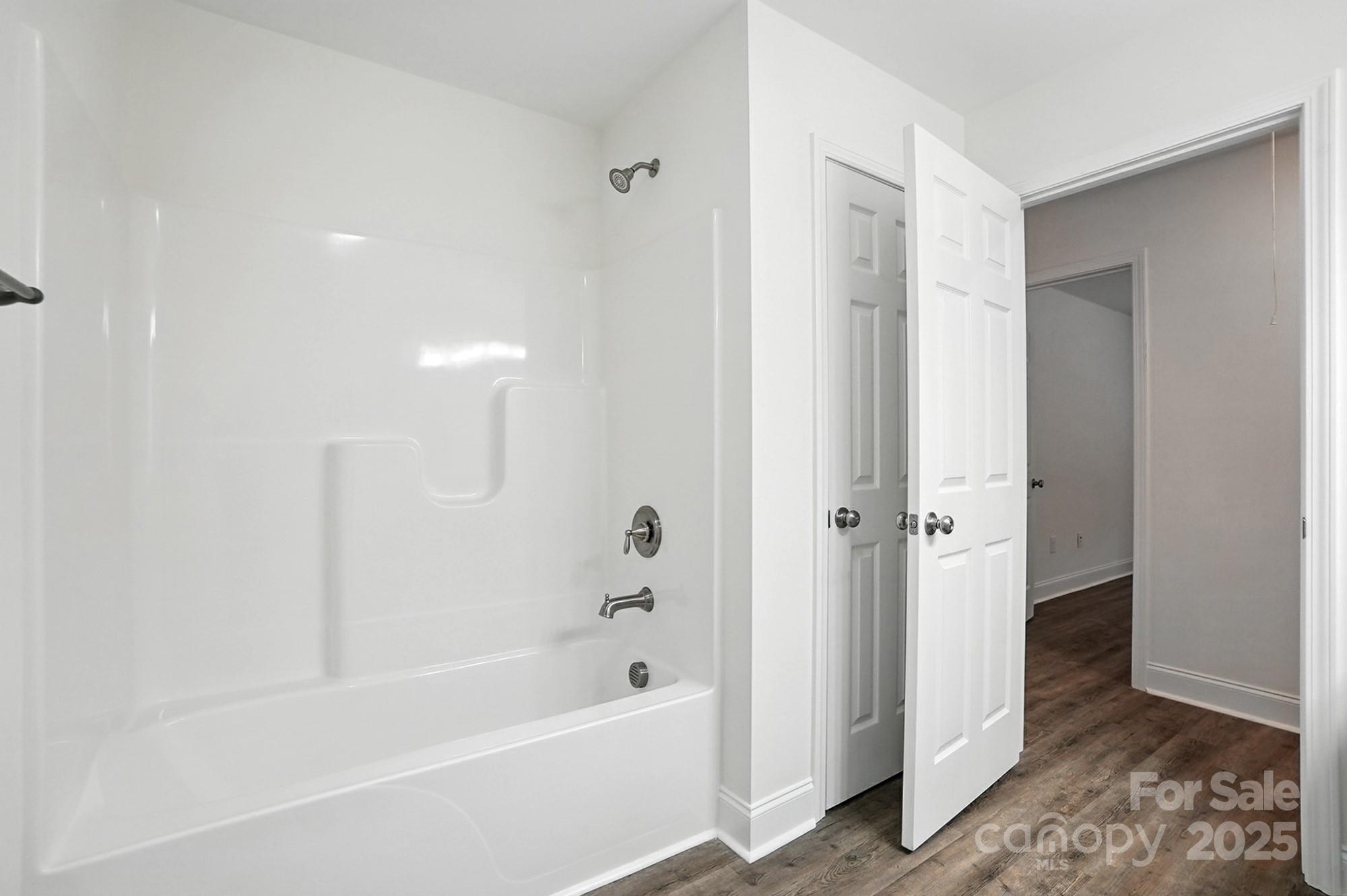 251 Lincoln Road Property Photo 23