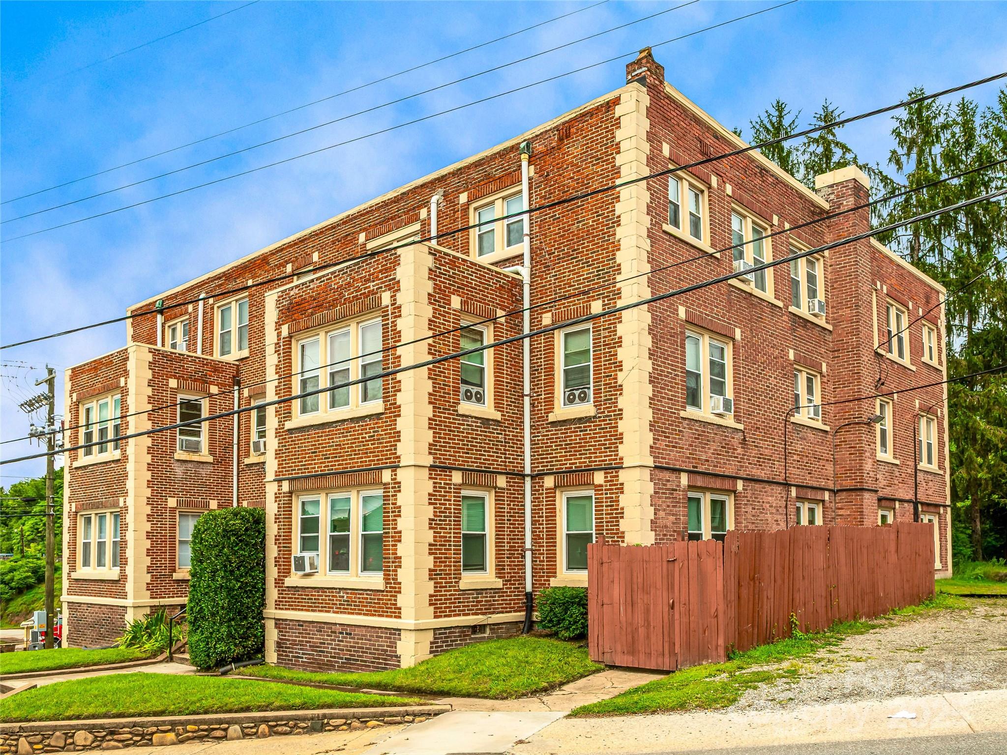 13 Newfound Street Property Photo 3
