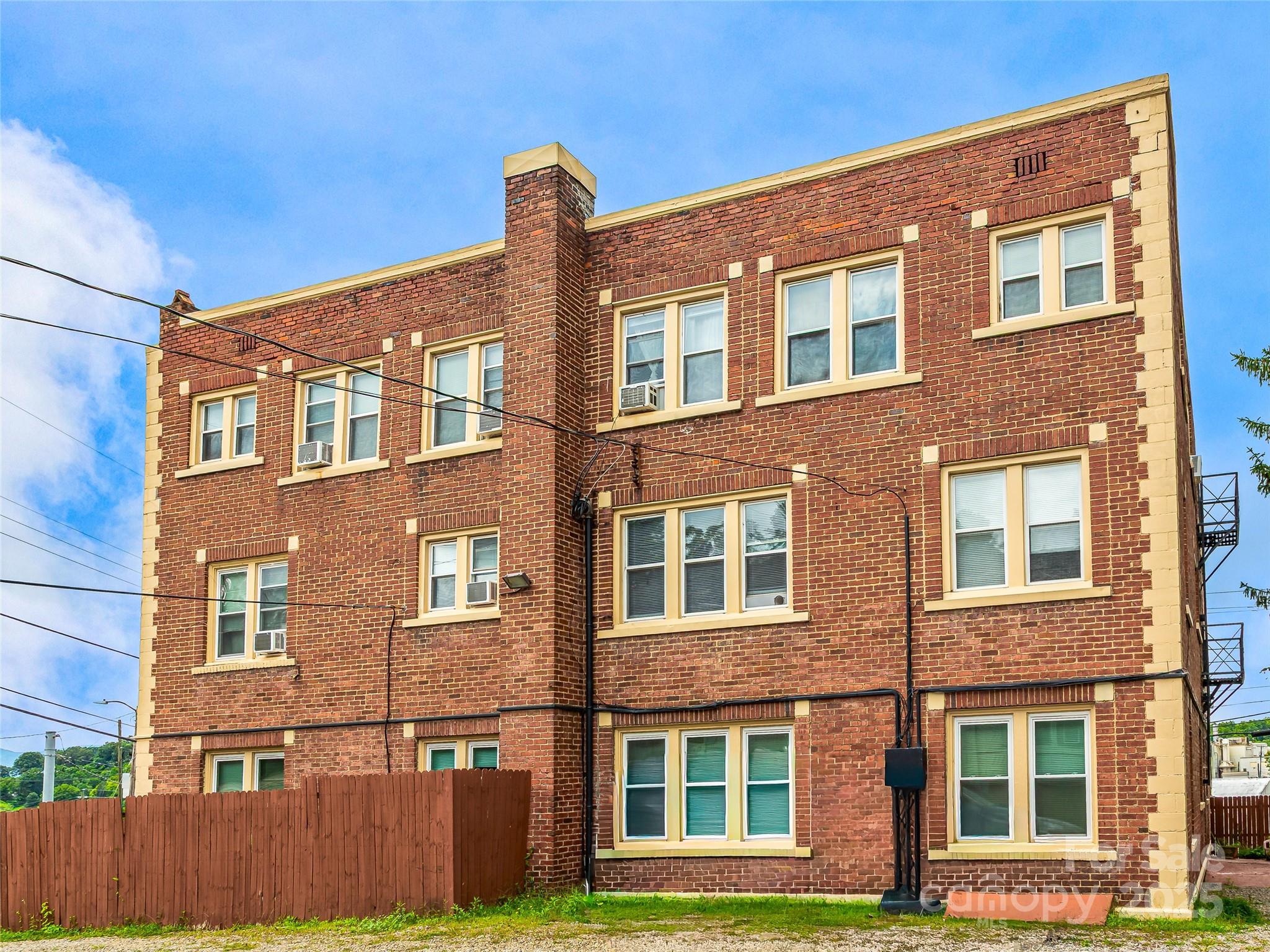 13 Newfound Street Property Photo 4