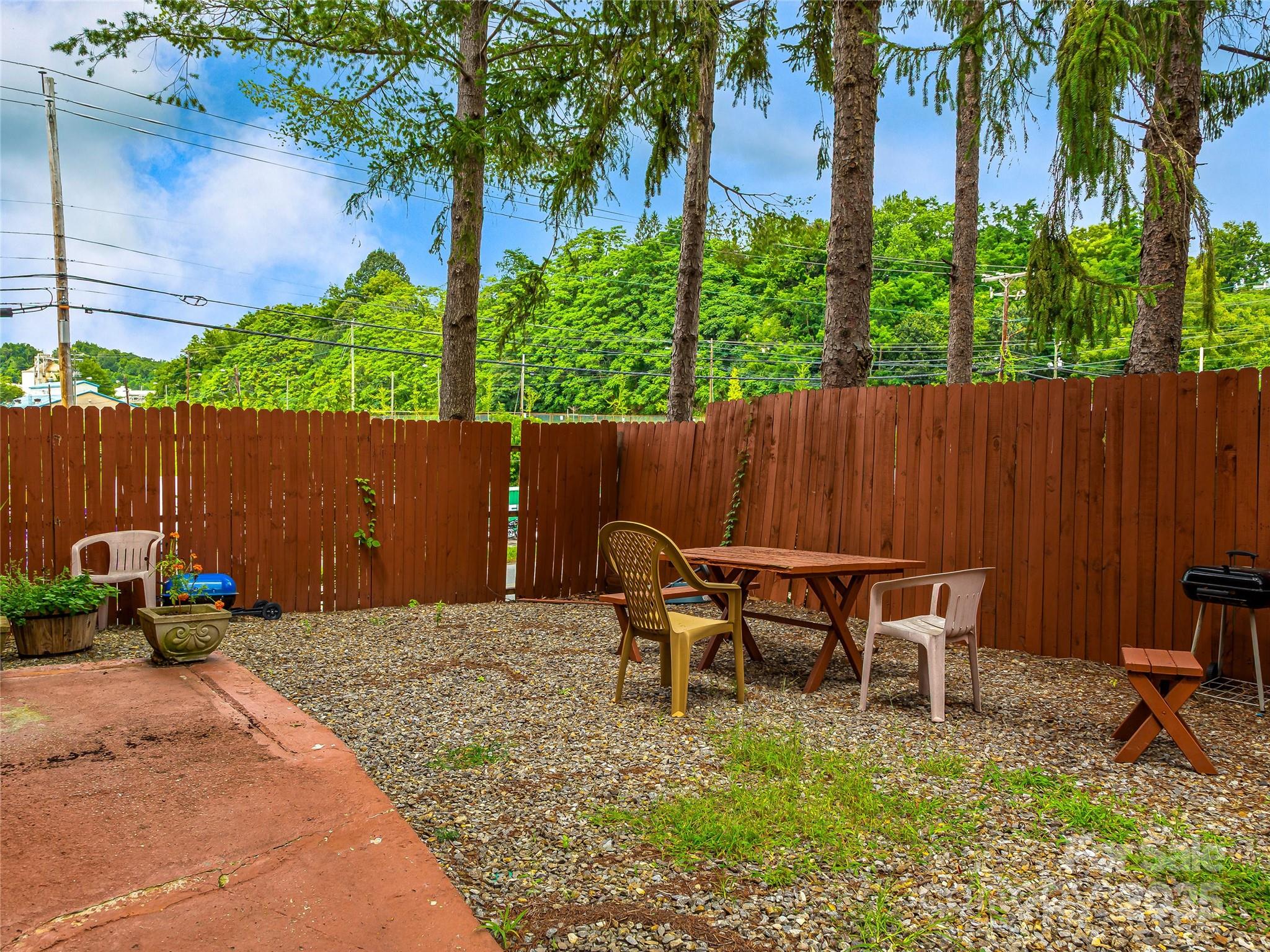 13 Newfound Street Property Photo 5