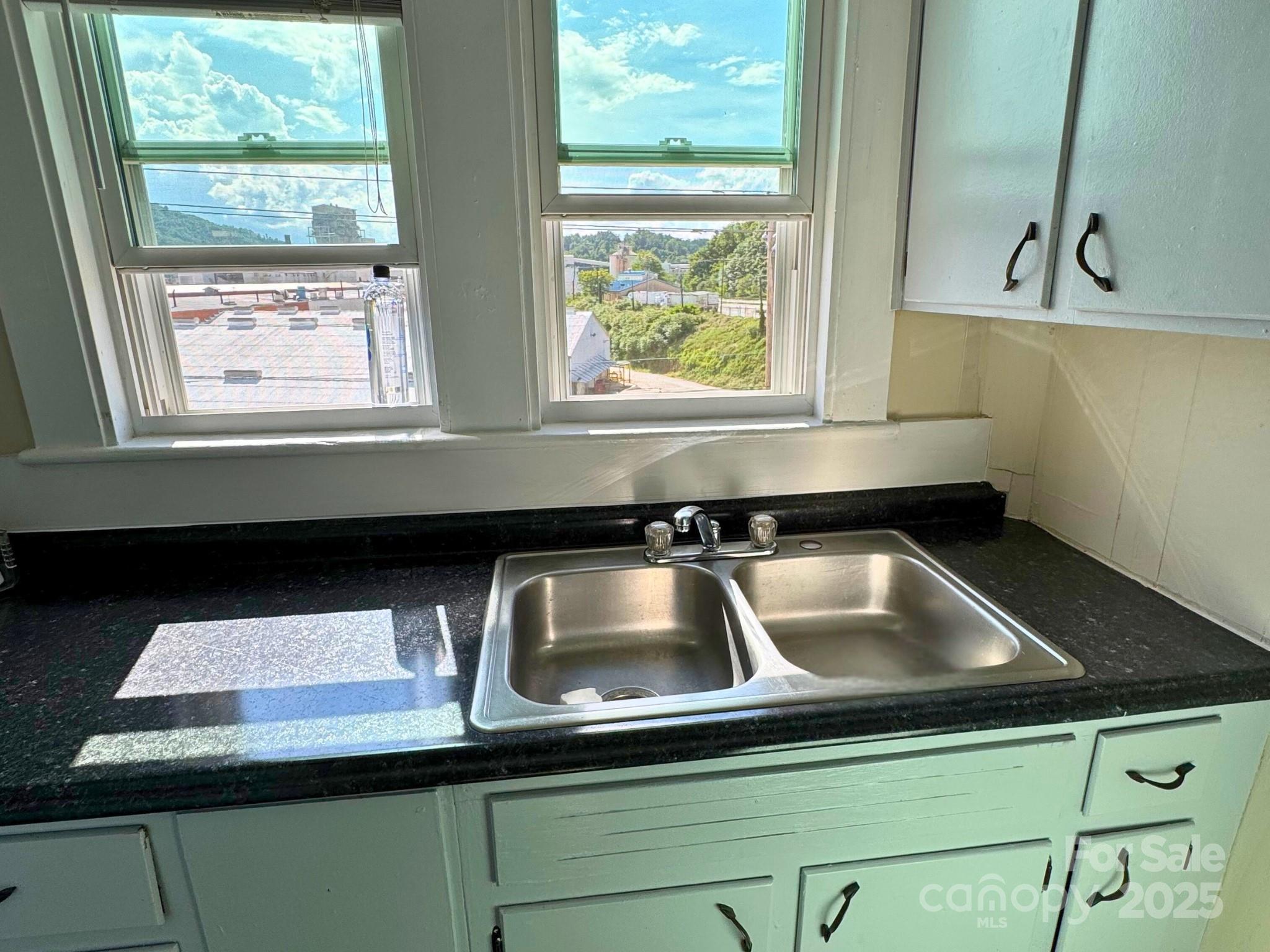 13 Newfound Street Property Photo 15