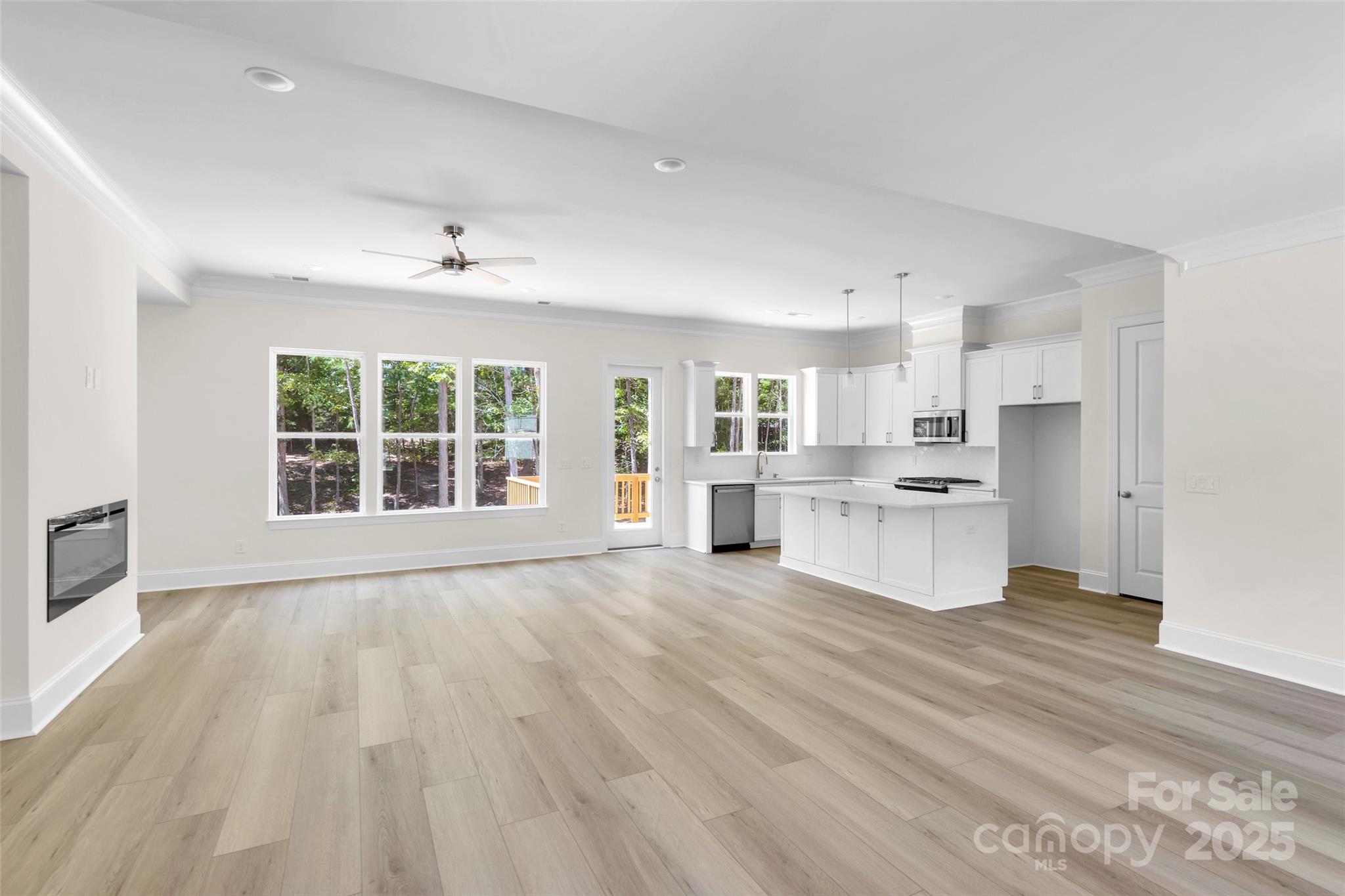 1028 Lyndon Drive Property Photo 6