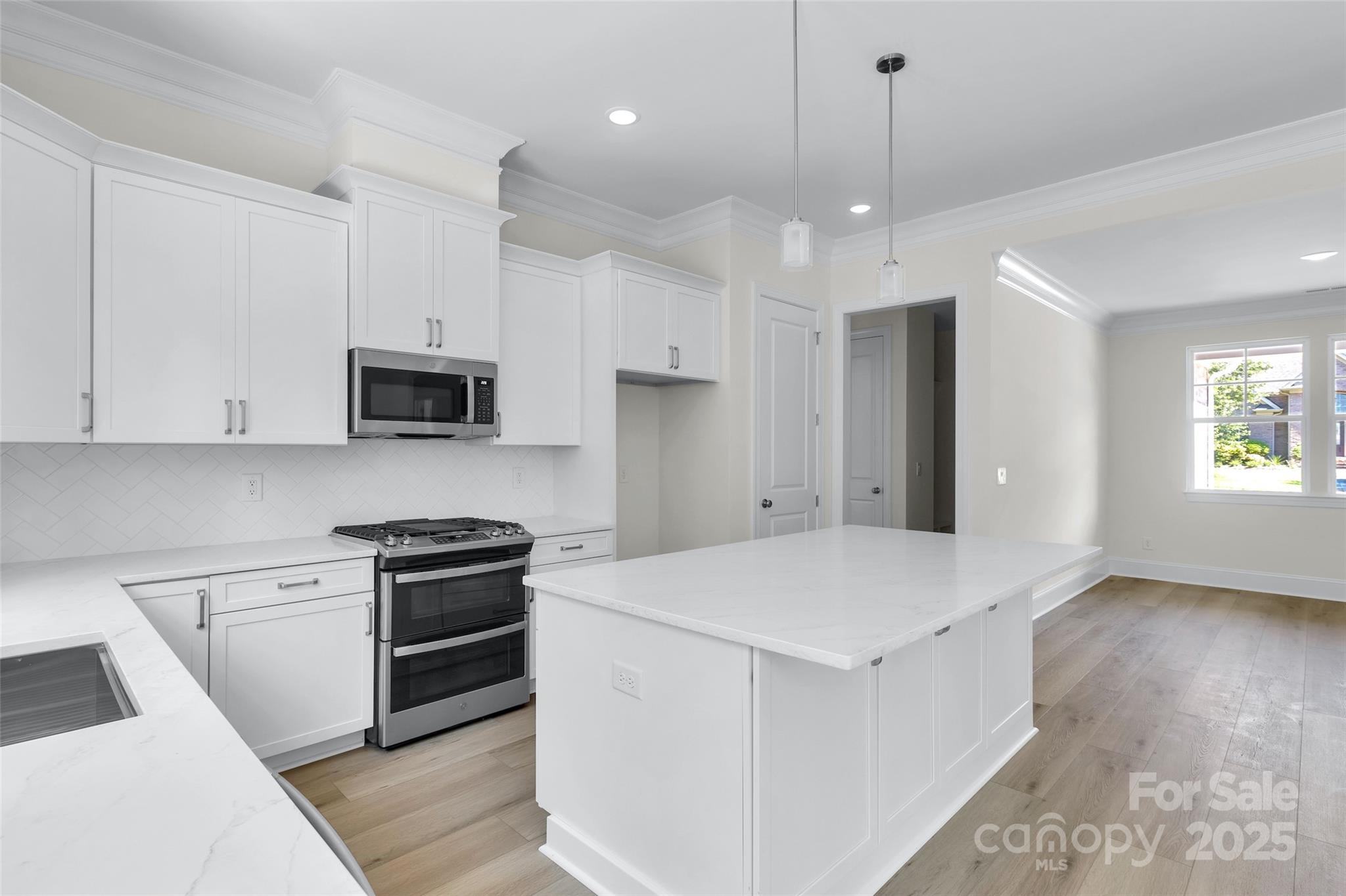 1028 Lyndon Drive Property Photo 15